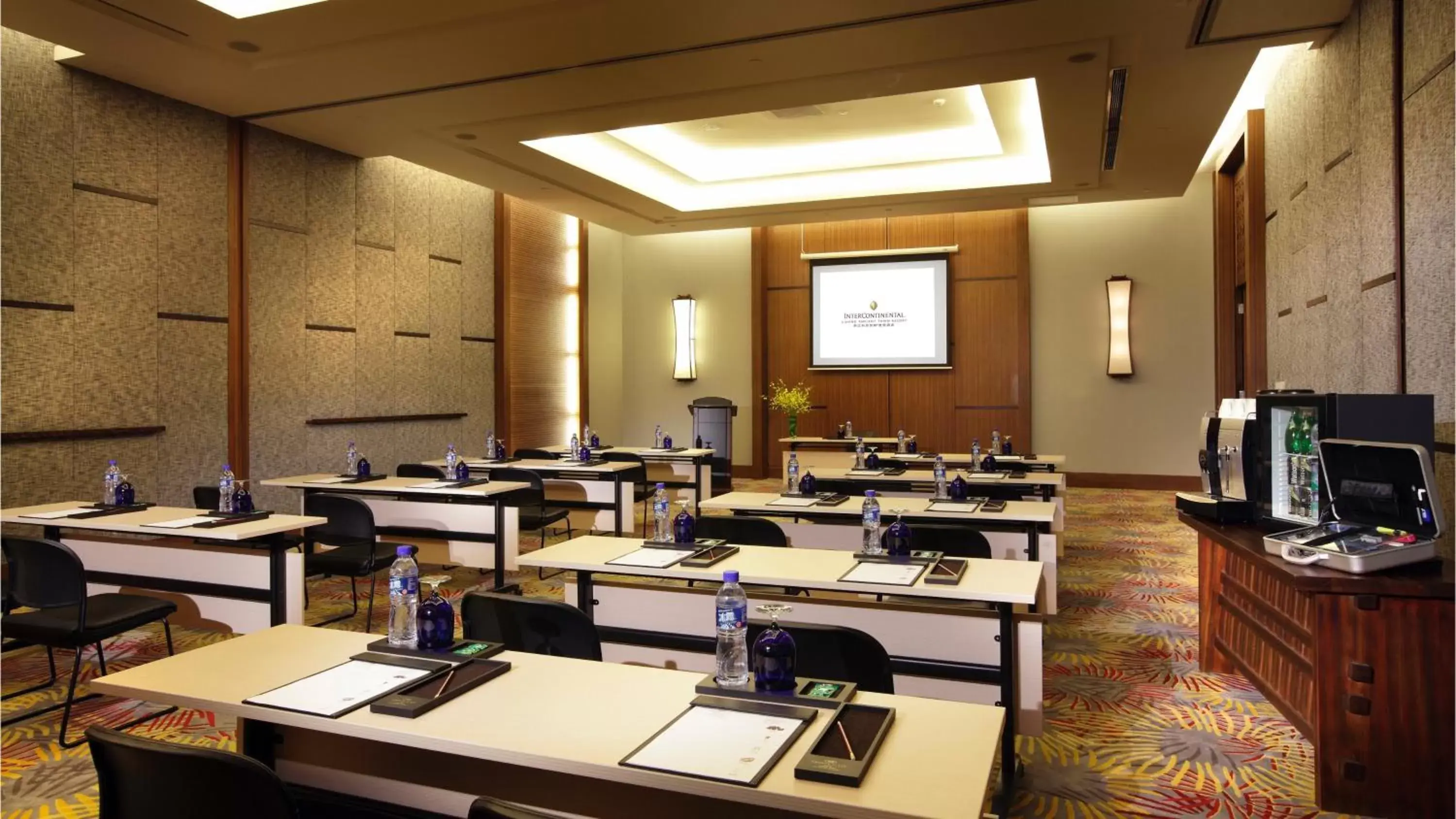 Meeting/conference room in InterContinental Lijiang Ancient Town Resort, an IHG Hotel