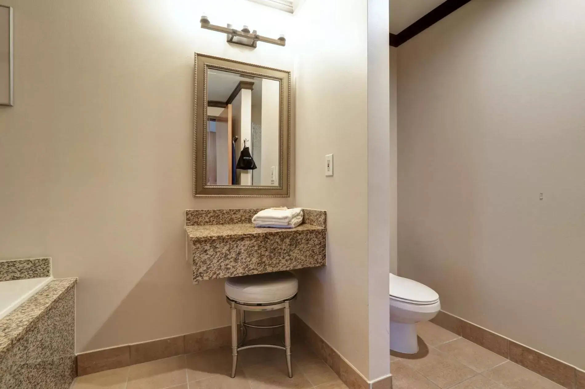 Bathroom in Dimond Center Hotel