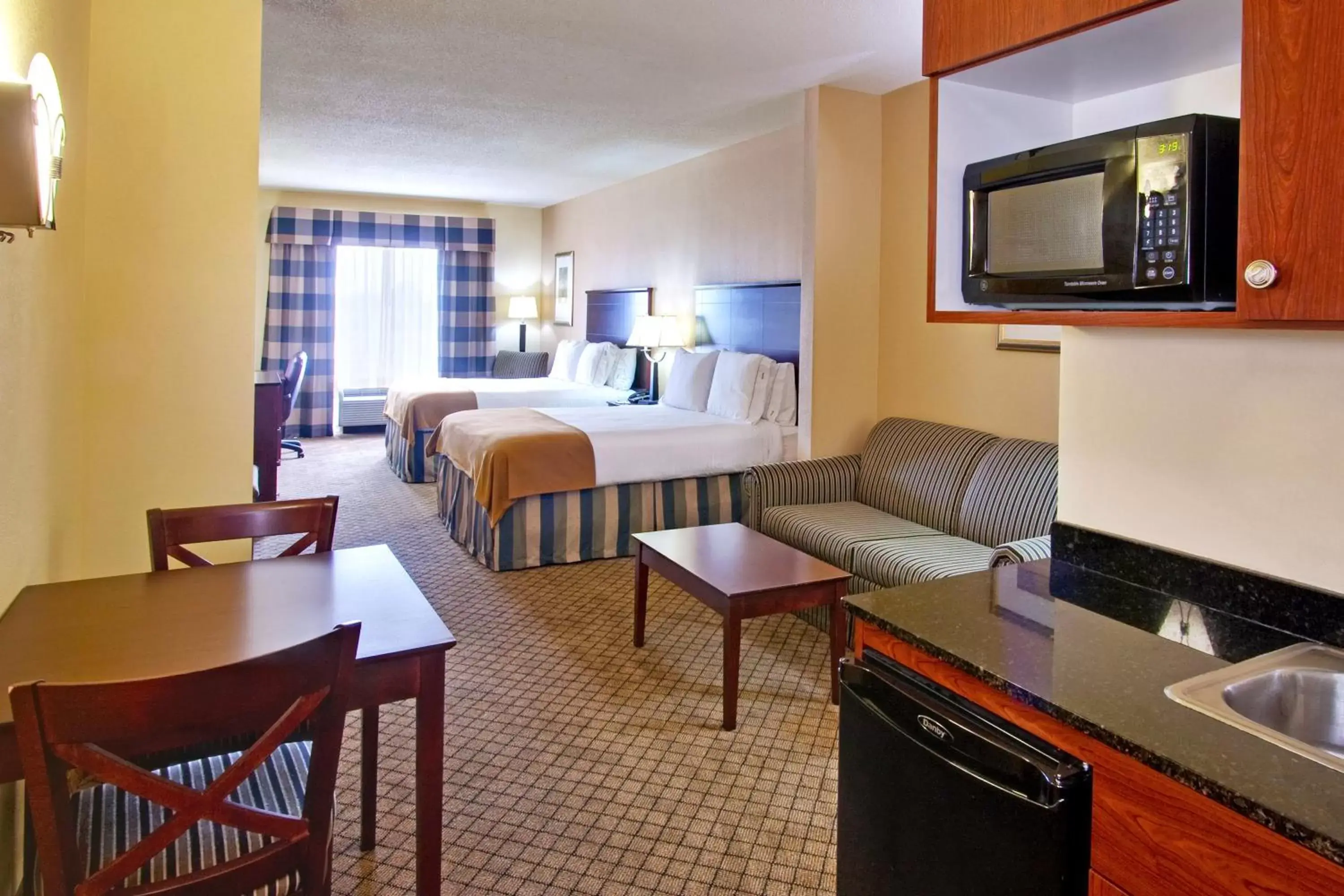 Photo of the whole room in Holiday Inn Express Hotel & Suites Millington-Memphis Area, an IHG Hotel