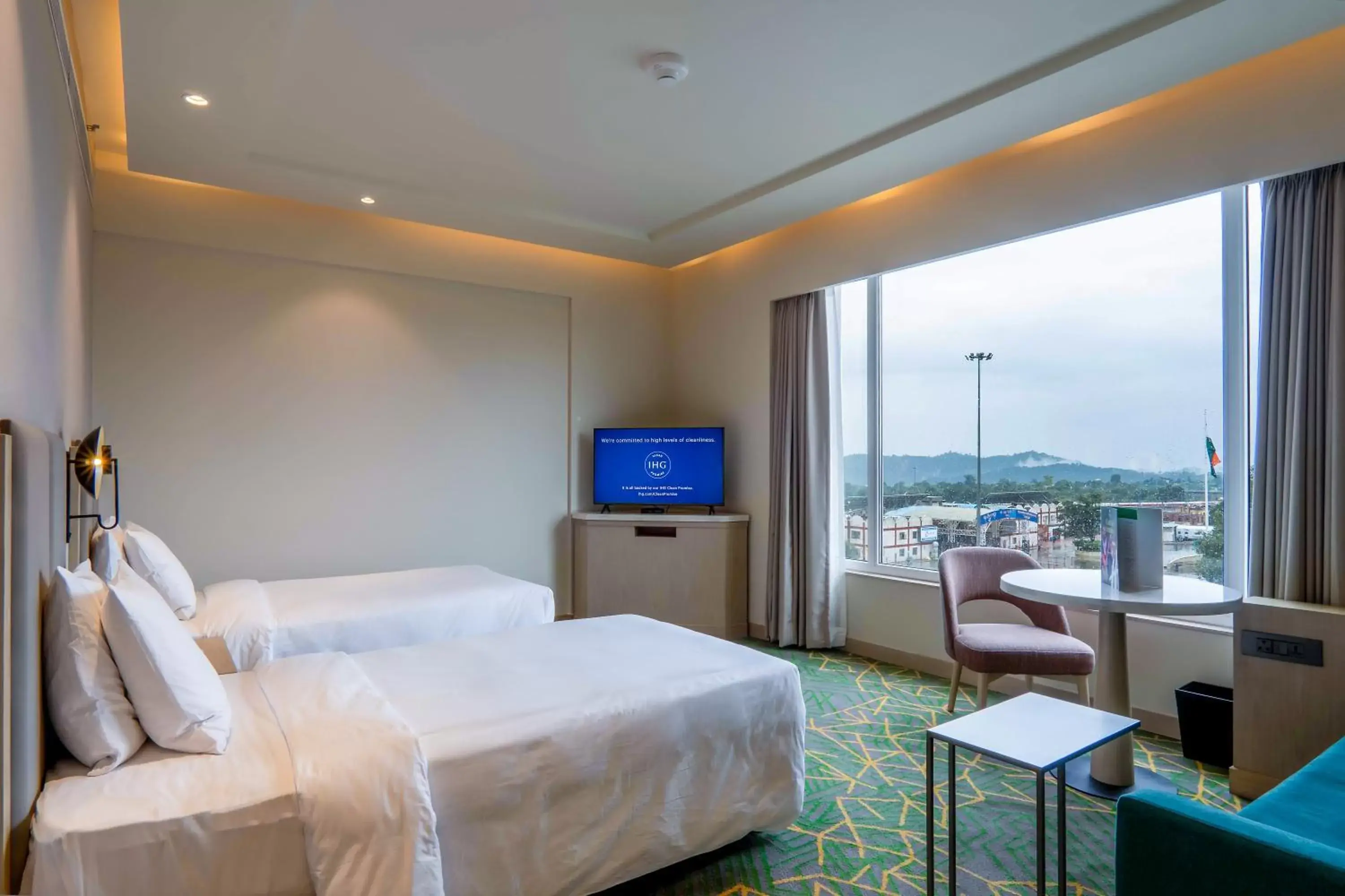 TV and multimedia in Holiday Inn Katra Vaishno Devi, an IHG Hotel