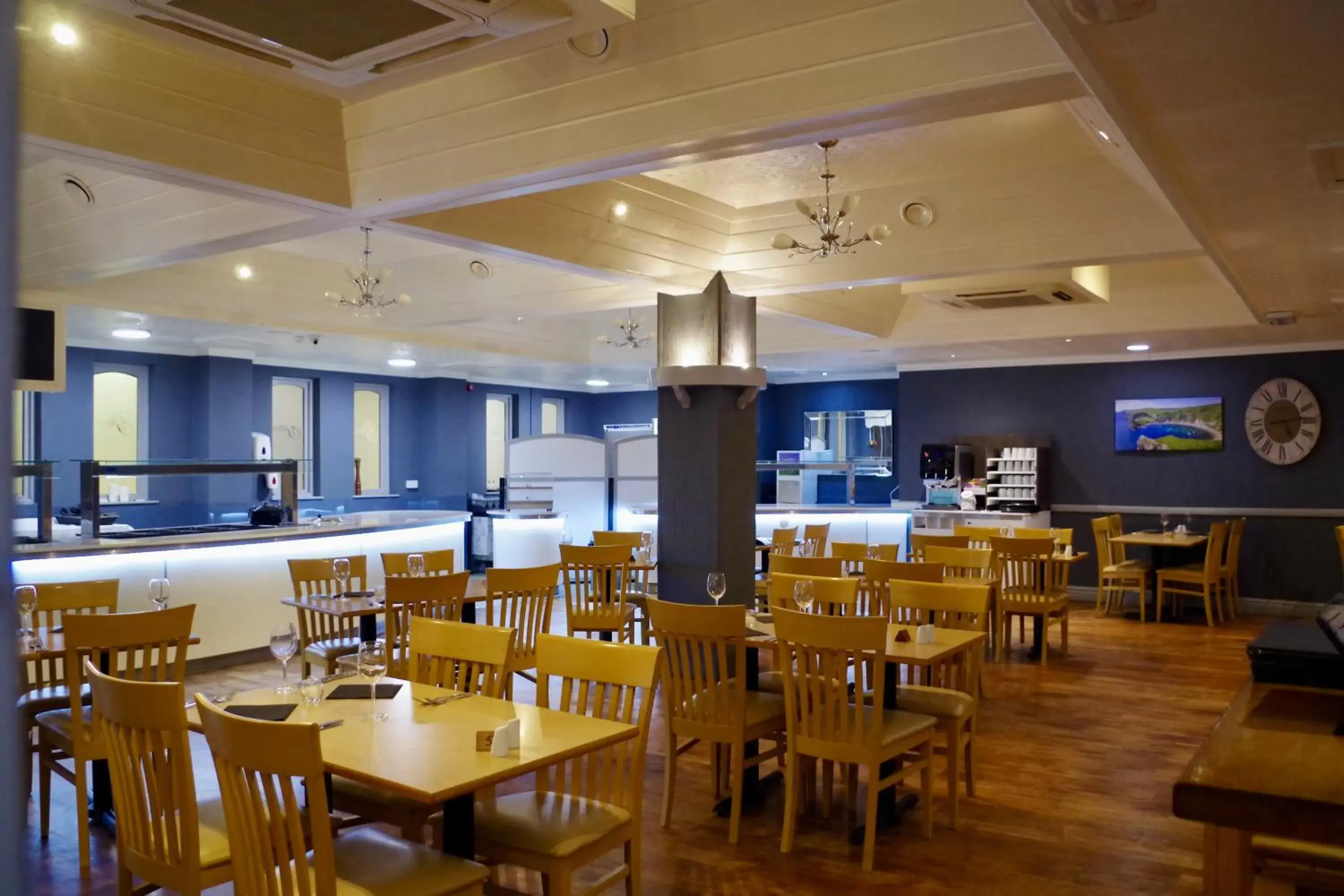 Restaurant/Places to Eat in Best Western Weymouth Hotel Rembrandt