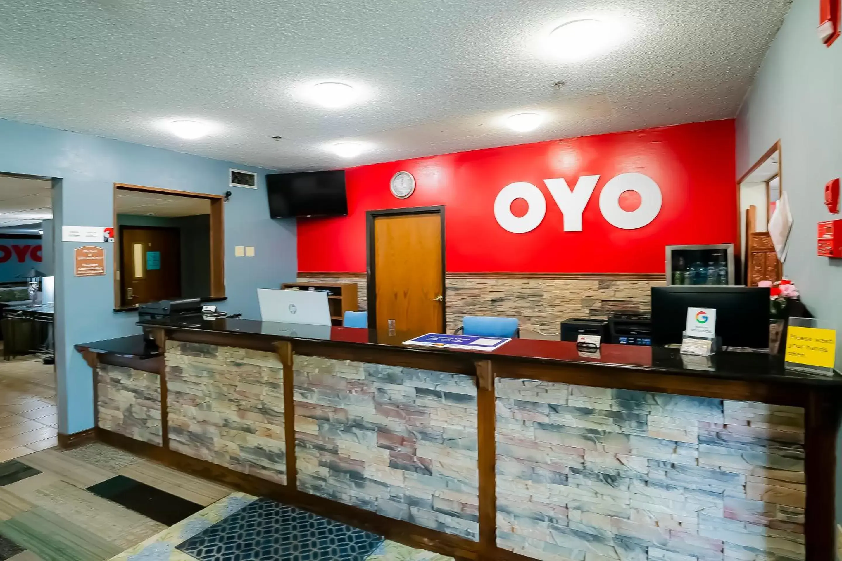 Lobby or reception, Lobby/Reception in OYO Hotel Redwood Falls near Jackpot Casino