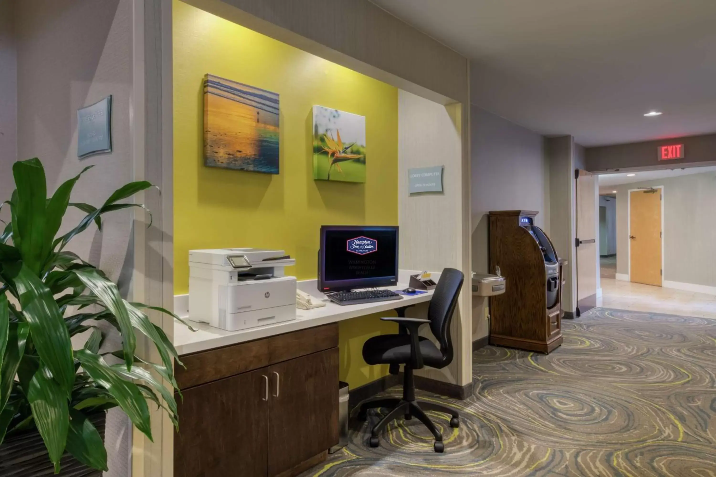 Business facilities in Hampton Inn & Suites Wilmington/Wrightsville Beach