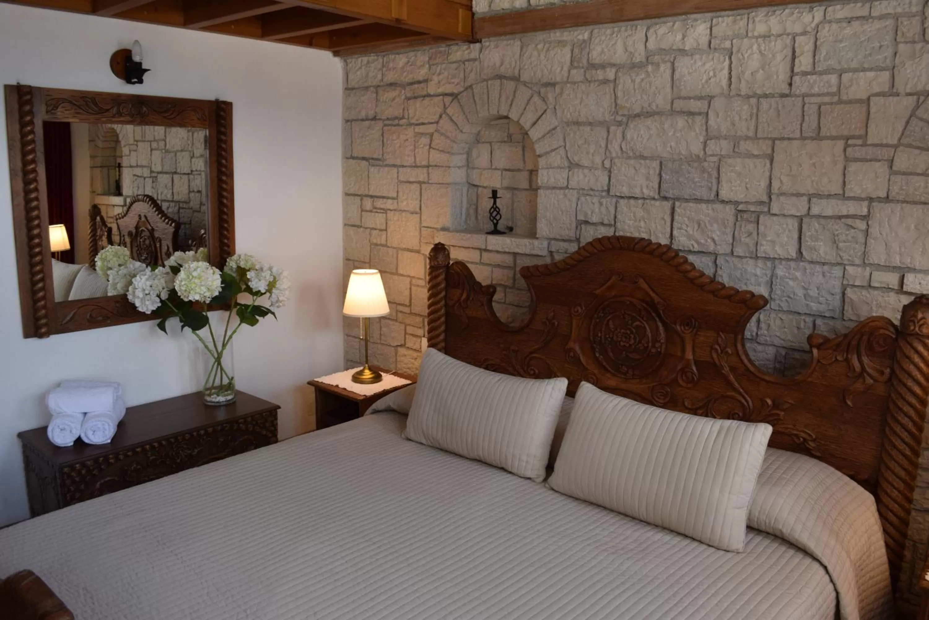 Bed in Hotel Gjirokastra