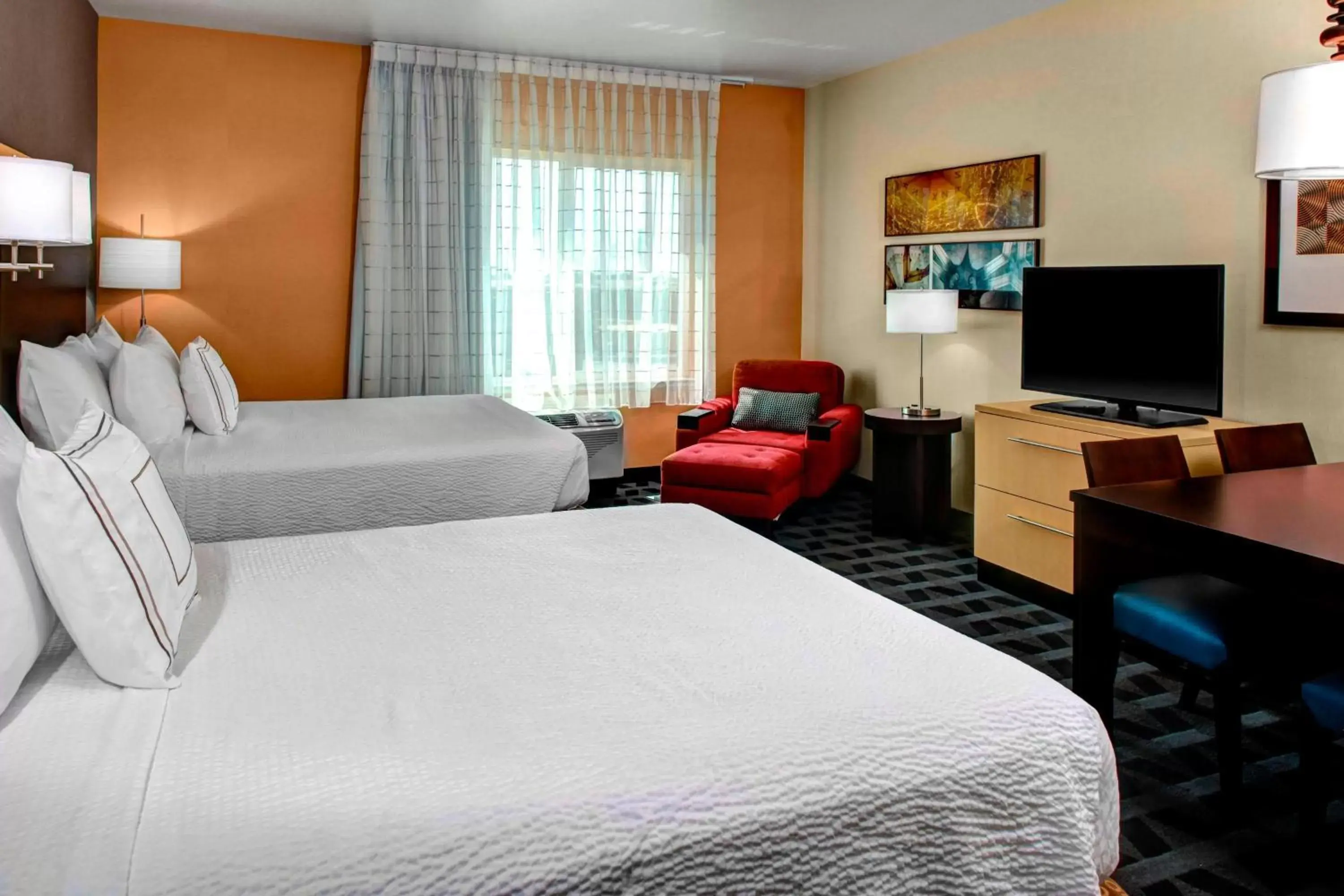 Photo of the whole room, Bed in TownePlace Suites by Marriott Bakersfield West