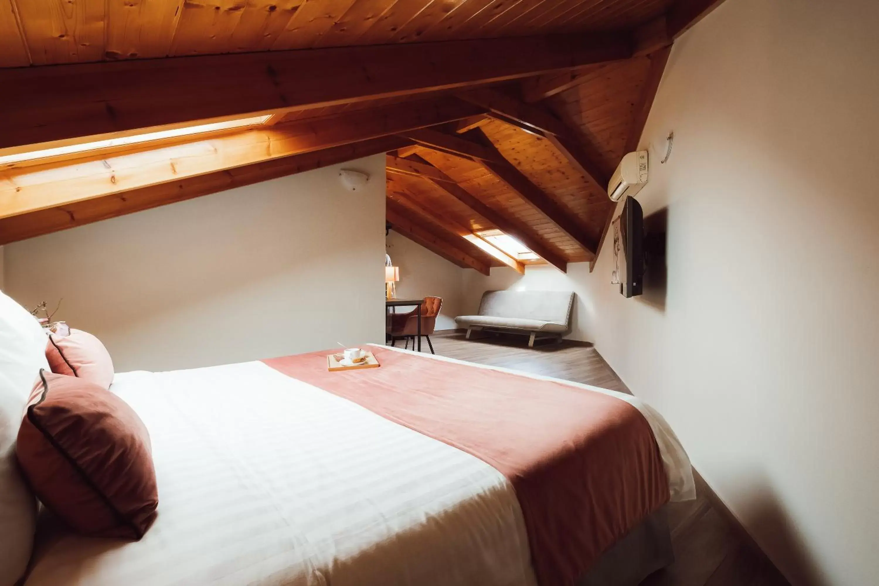 Bed in Akti Hotel Ioannina