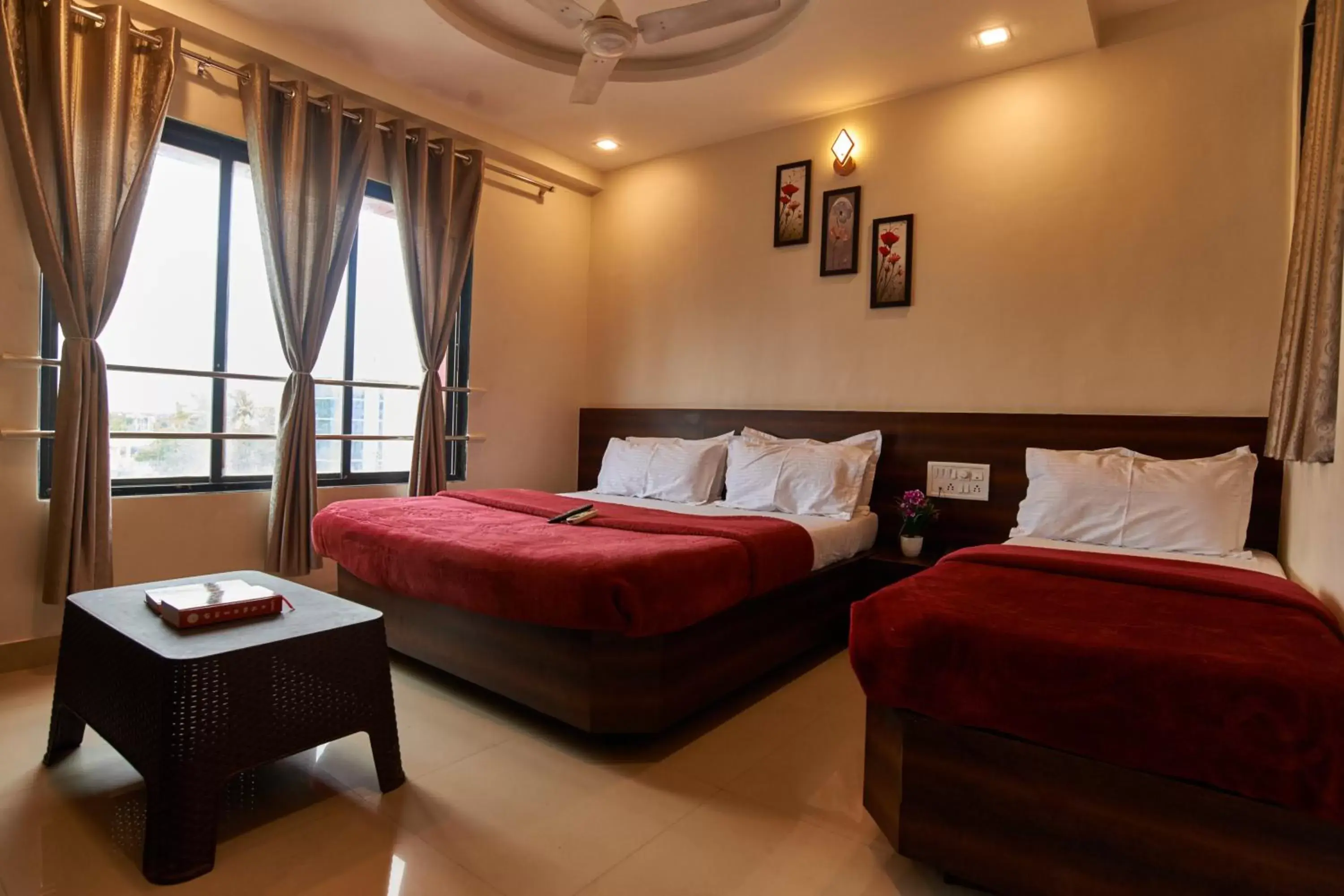 Bedroom, Bed in Hotel Disha Palace