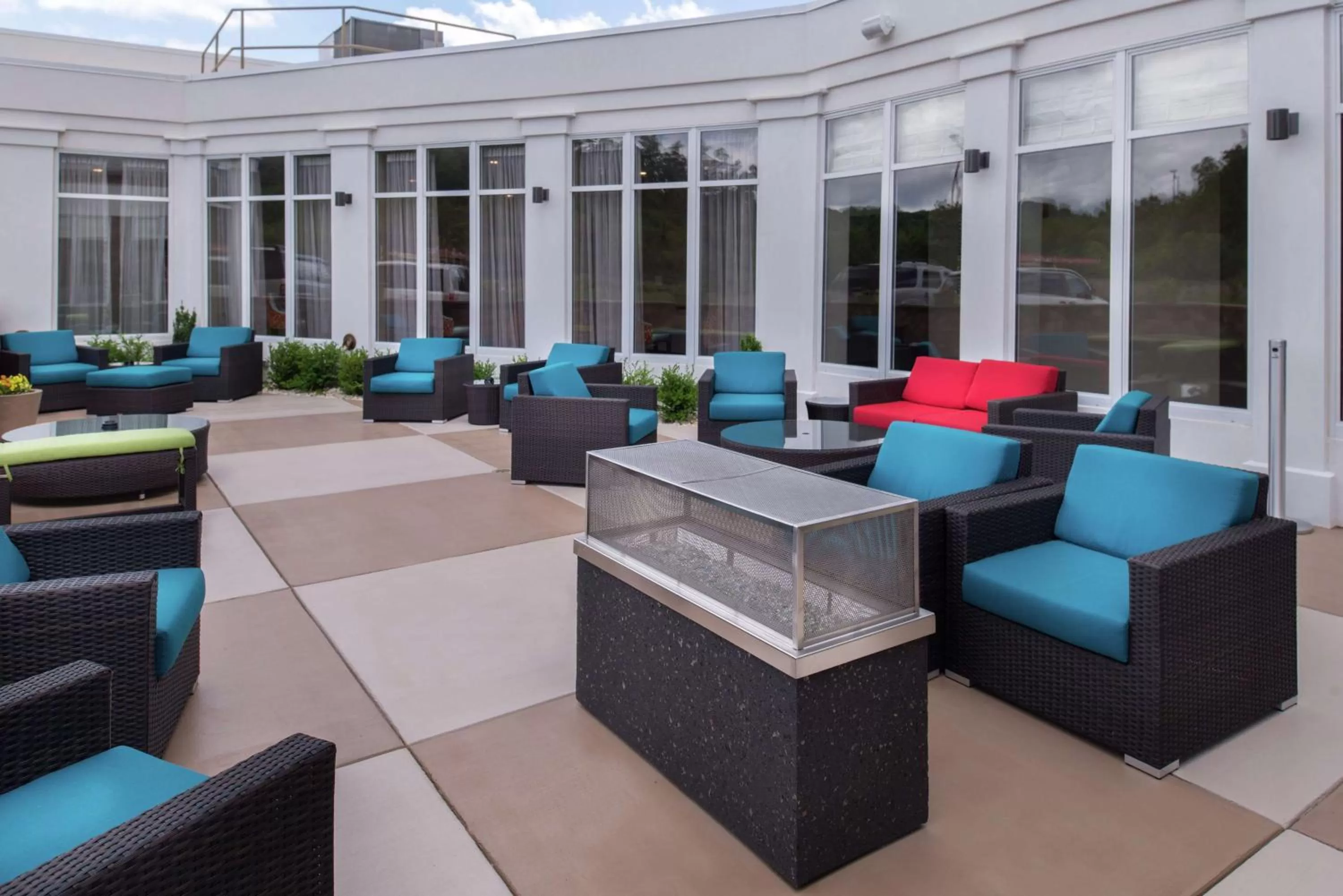 Patio in Hilton Garden Inn Bristol