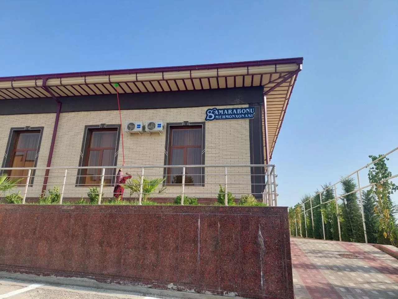 Property building in Samarabonu Hotel