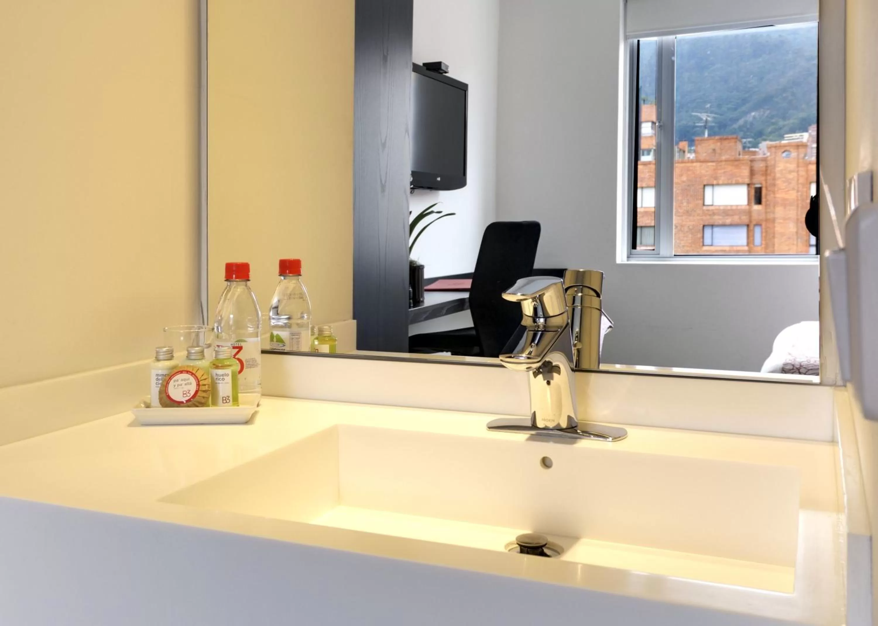 Bathroom in Hotel B3 Virrey