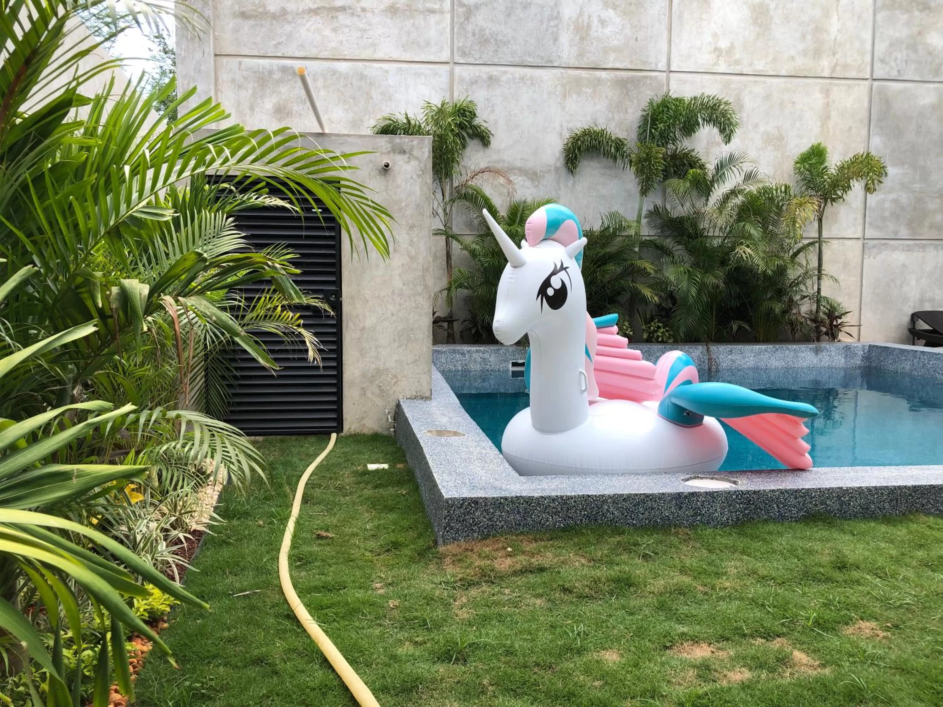 Swimming pool in Hotel Suites La Negra Boutique