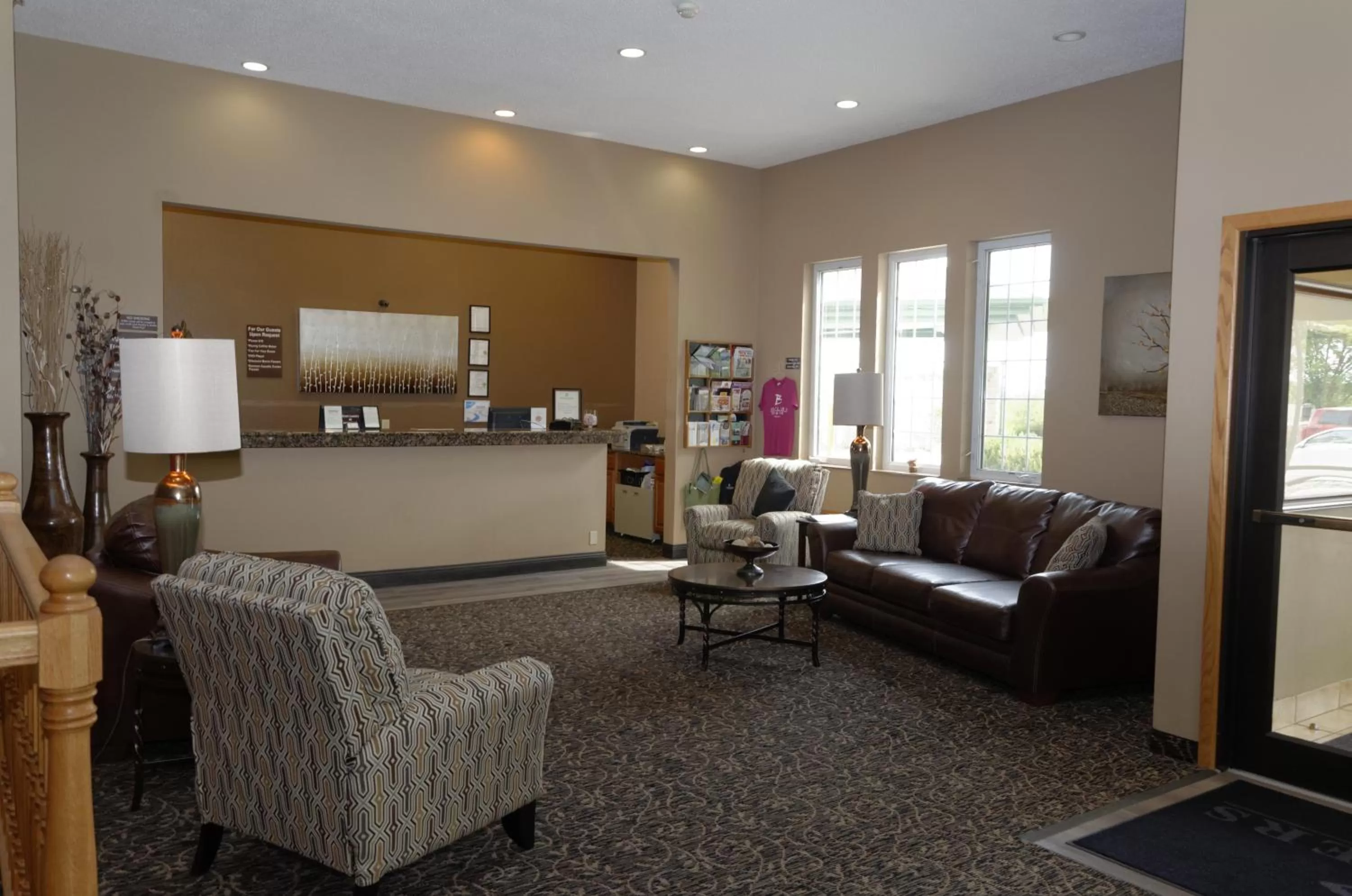 Lobby or reception in Cobblestone Inn & Suites - Denison | Majestic Hills