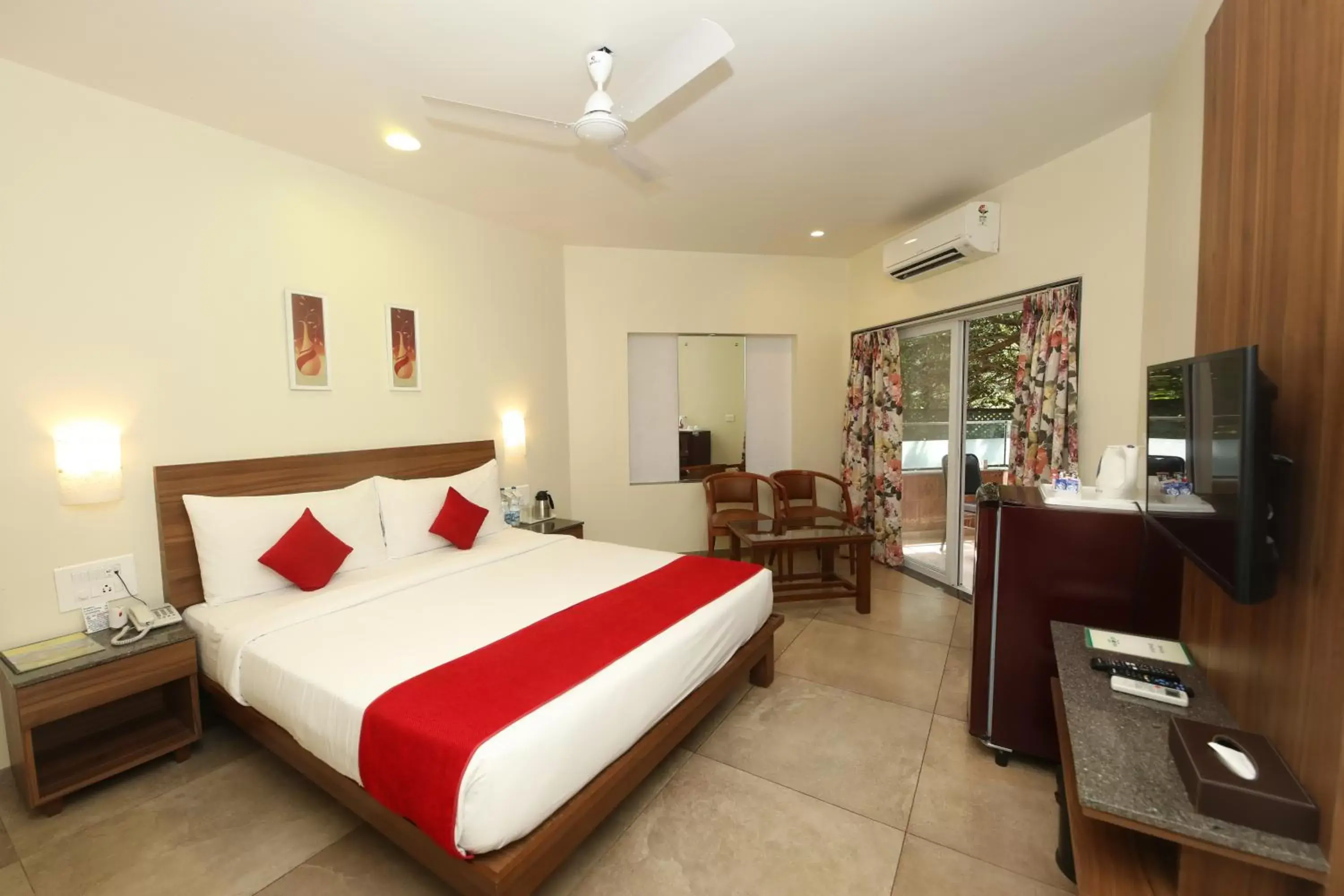 Photo of the whole room in Bella Vista Mahabaleshwar Photo of the whole room in Bella Vista Mahabaleshwar