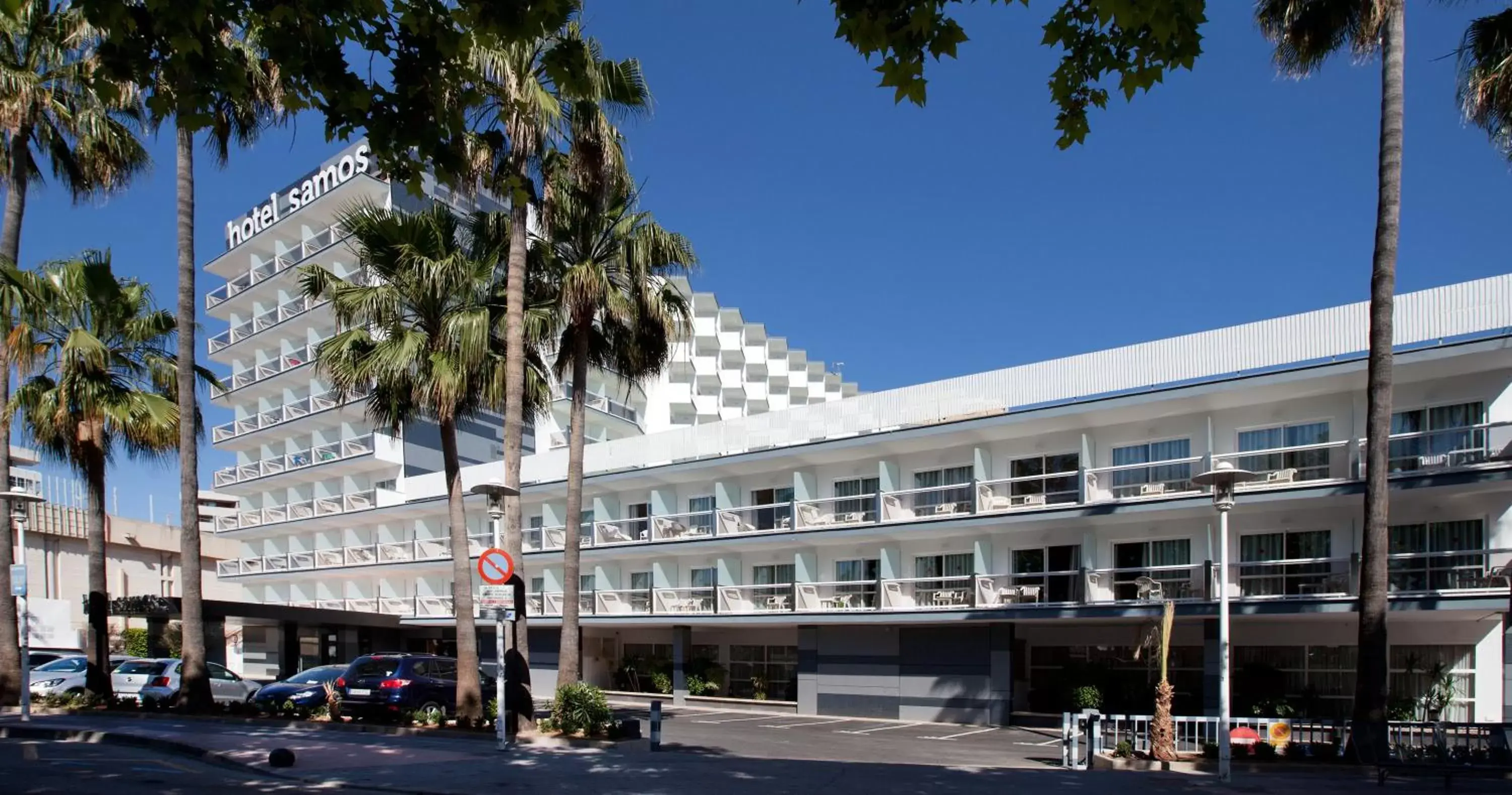 Facade/entrance, Property Building in Hotel Samos