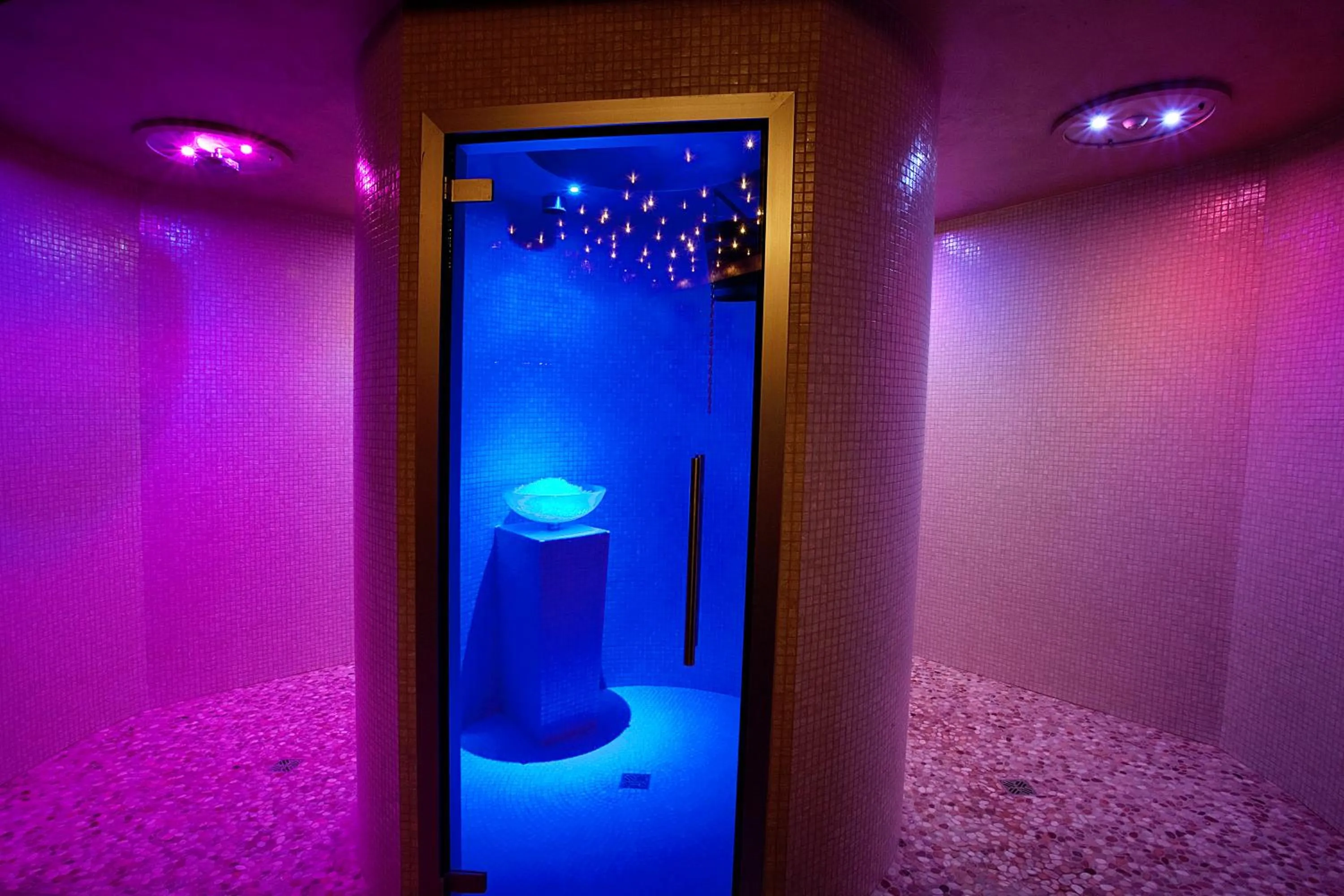 Spa and wellness centre/facilities in Hotel Dei Fiori Restaurant - Meeting & Spa