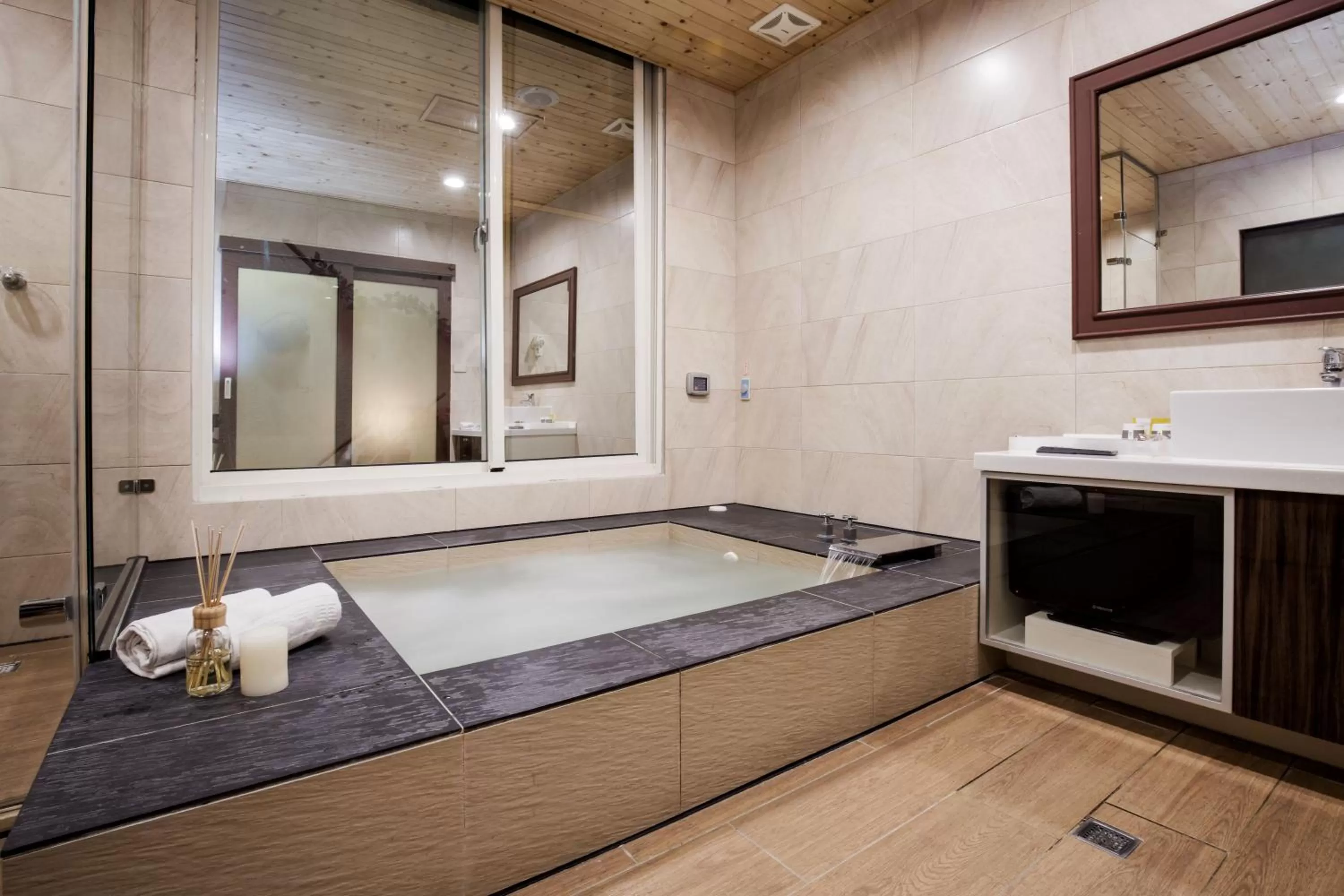 Bathroom in Duo Romance Hotel