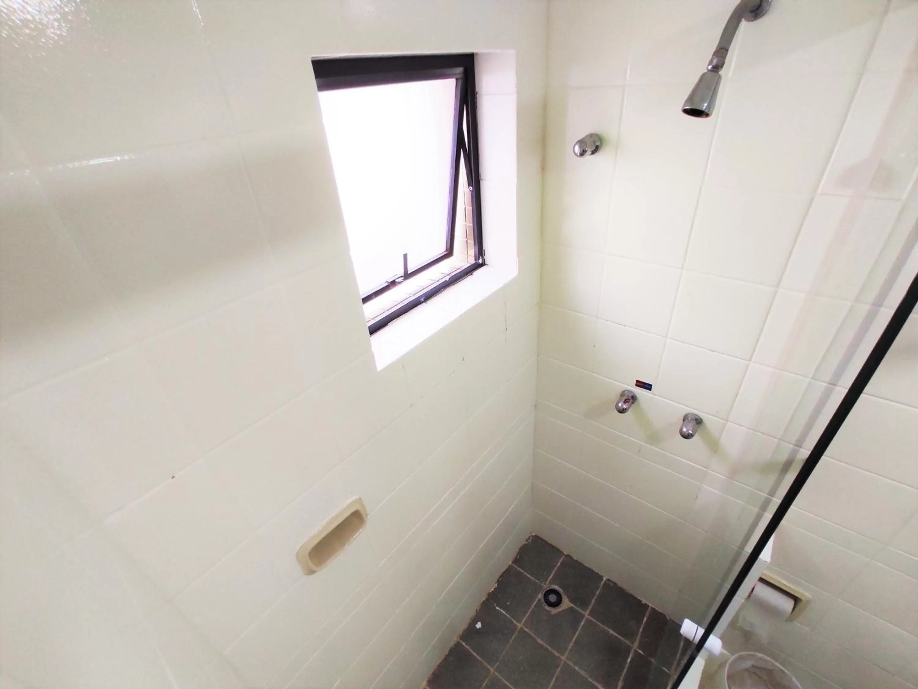 Bathroom in Granville Hotel