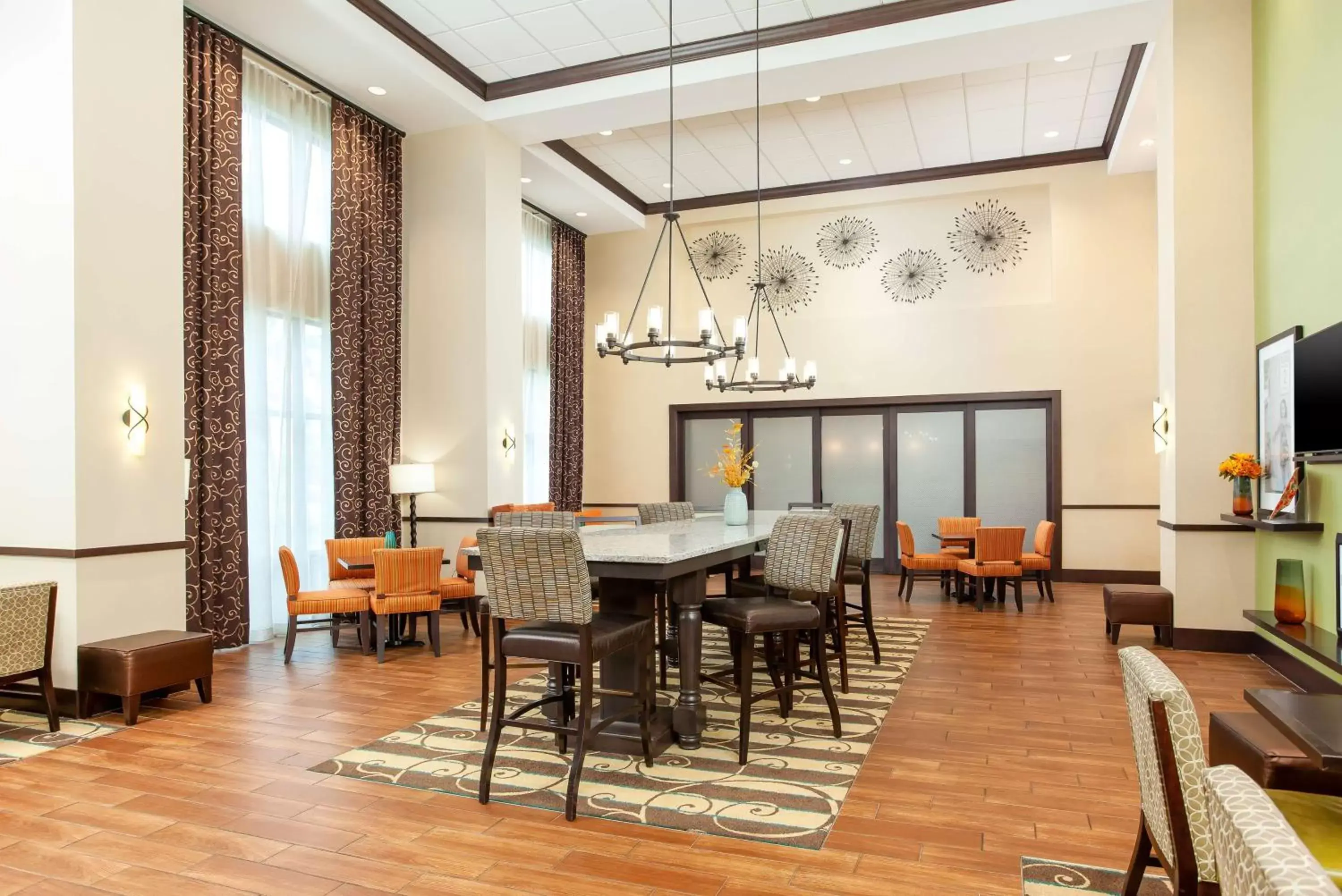 Lobby or reception, Restaurant/Places to Eat in Hampton Inn & Suites Niles/Warren, OH