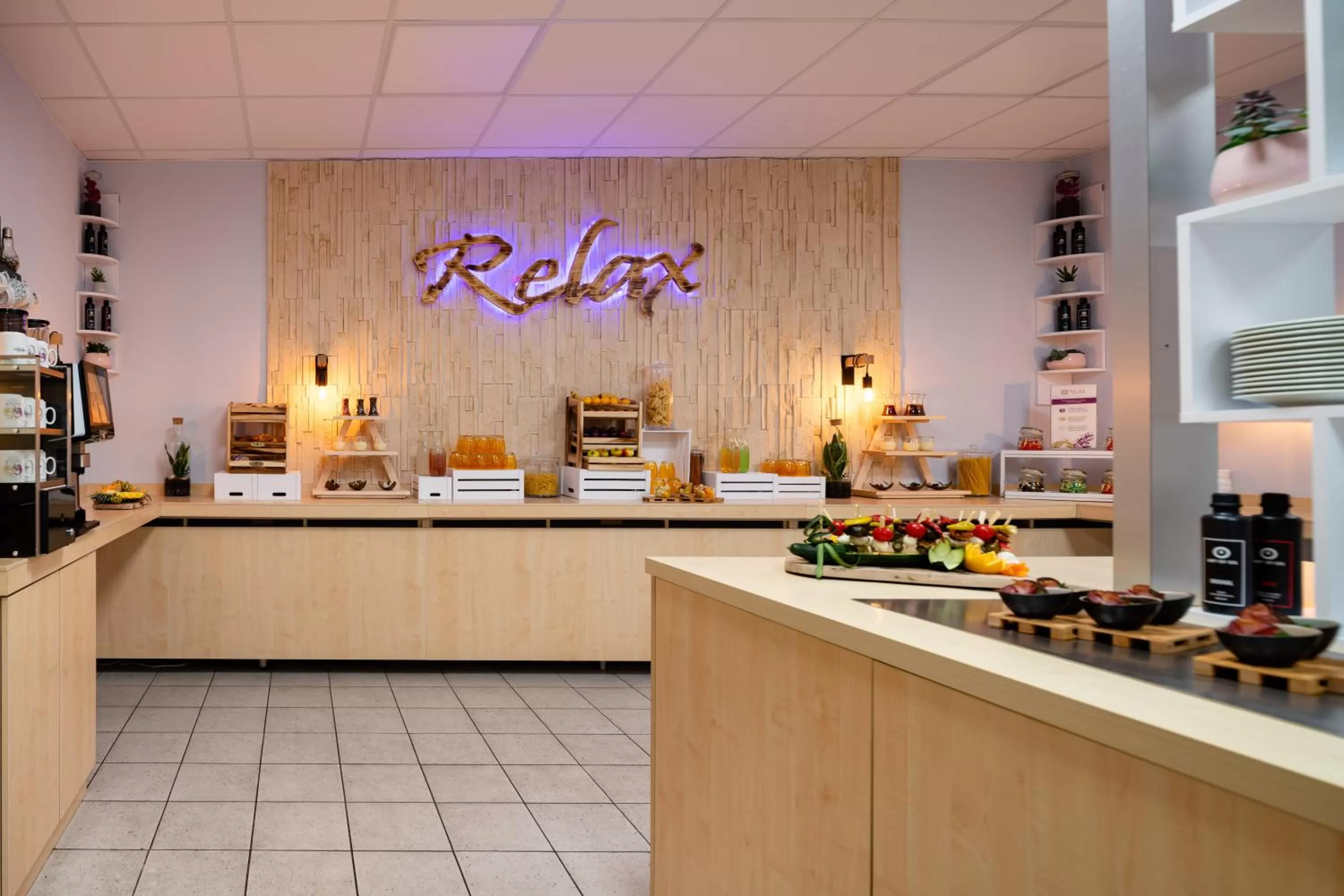 Meeting/conference room, Restaurant/Places to Eat in Mercure Stuttgart City Center