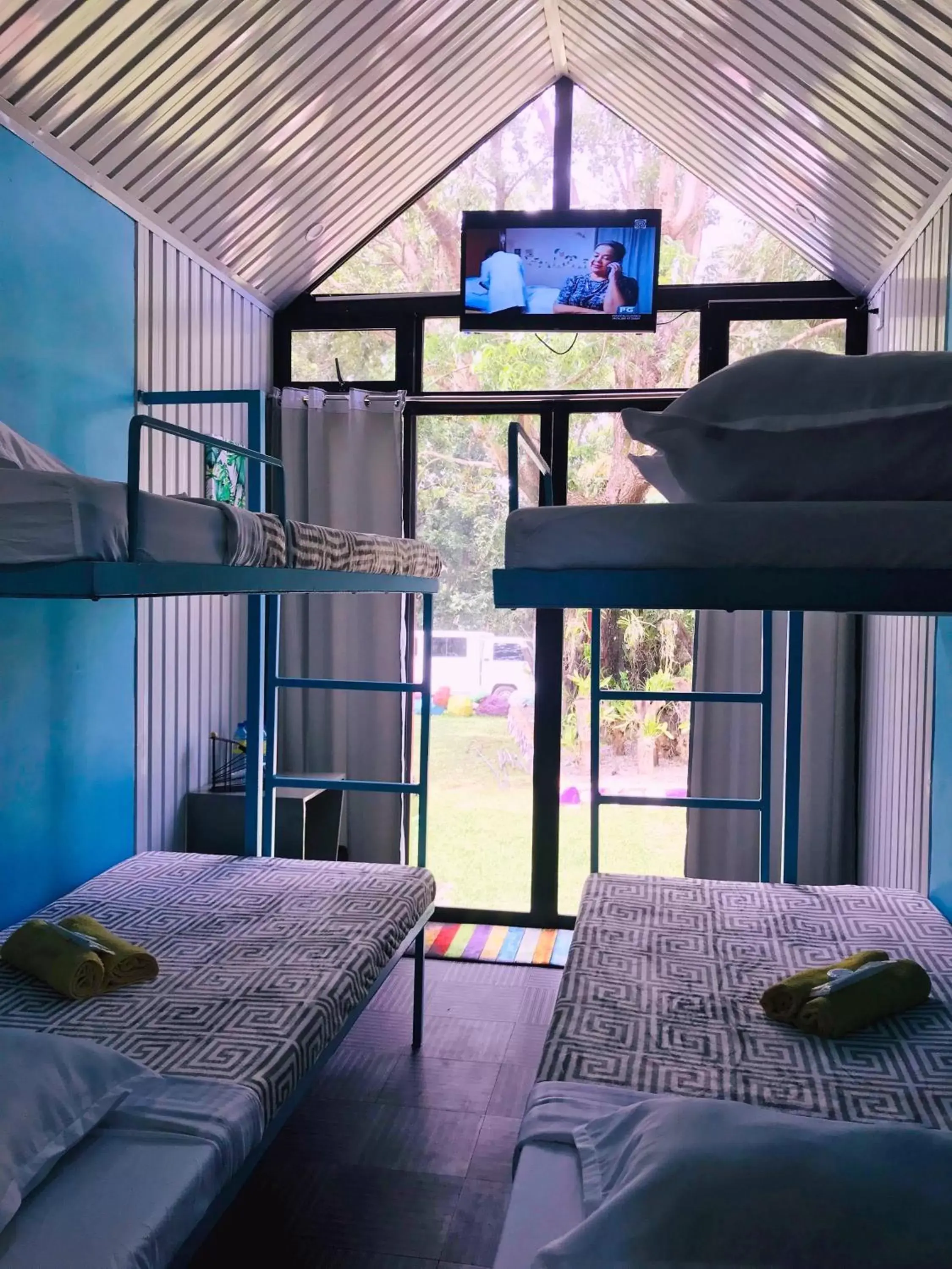 Garden view, Bunk Bed in Lanzones Cabana