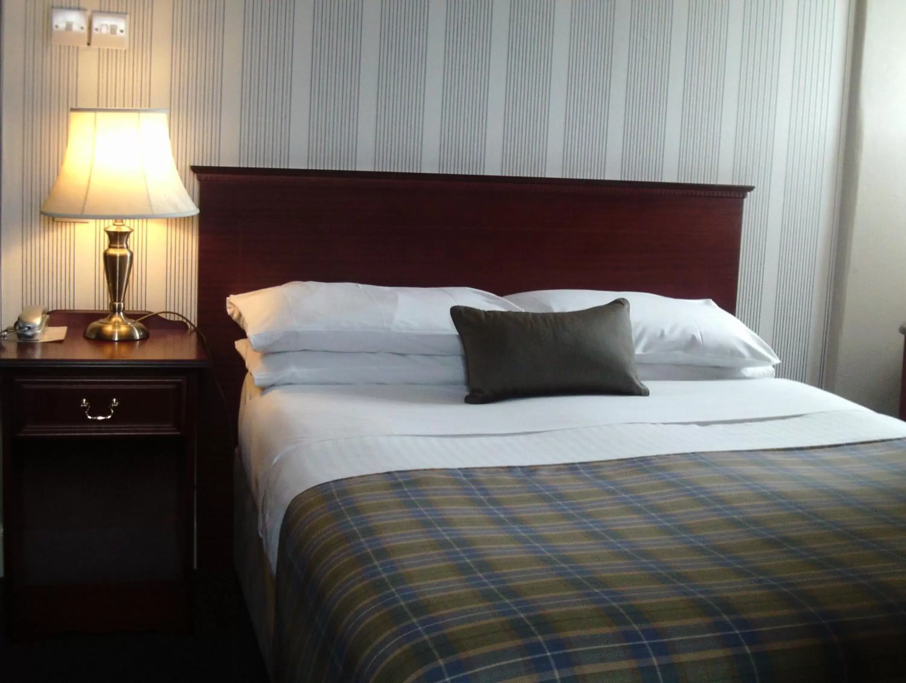 Bed in Cumbria Grand Hotel