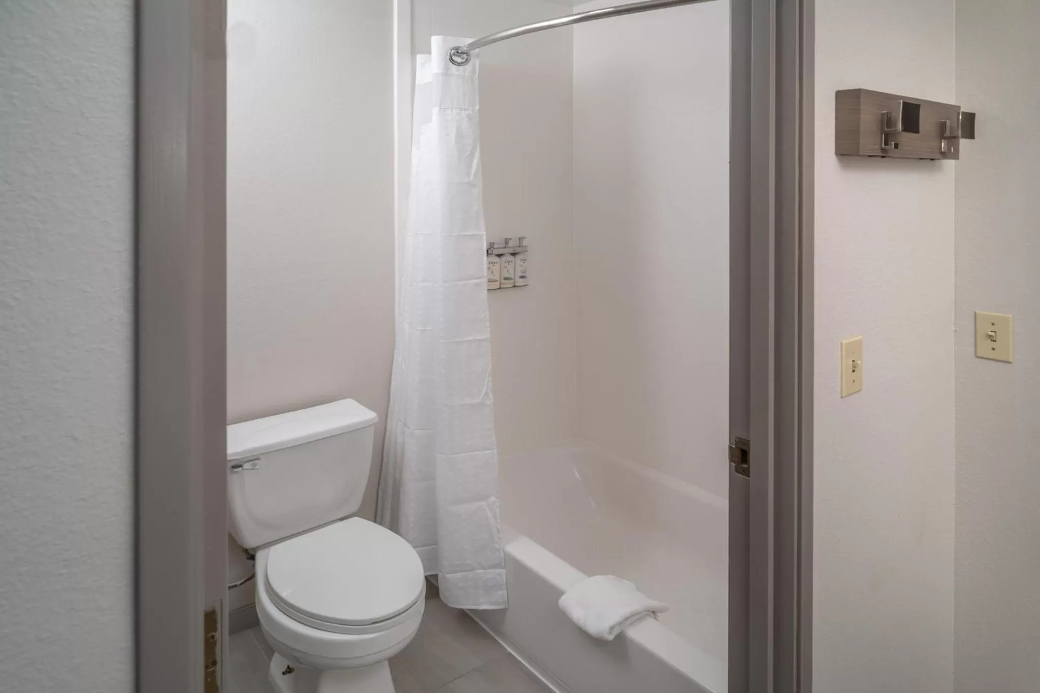 Bathroom in Holiday Inn Express - Charleston/Kanawha City by IHG