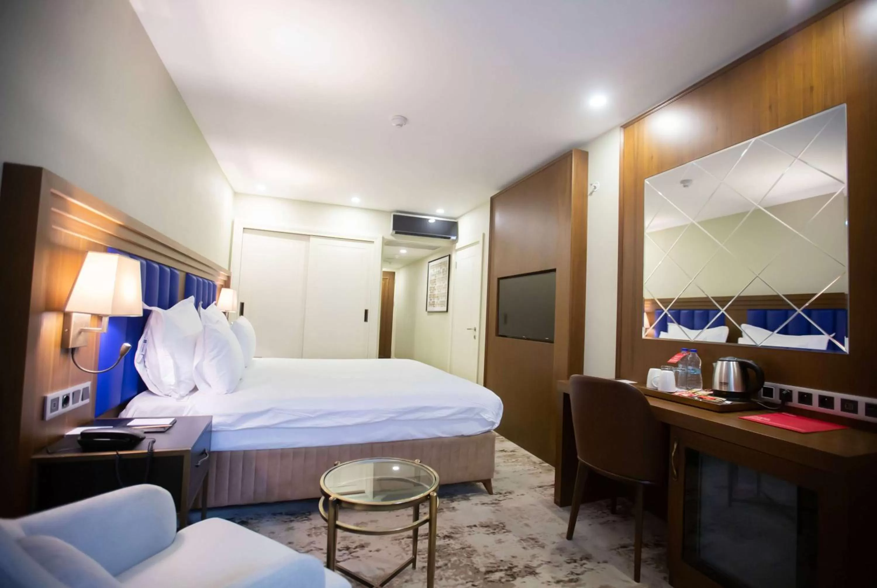 Bed in Ramada Plaza Sultanahmet