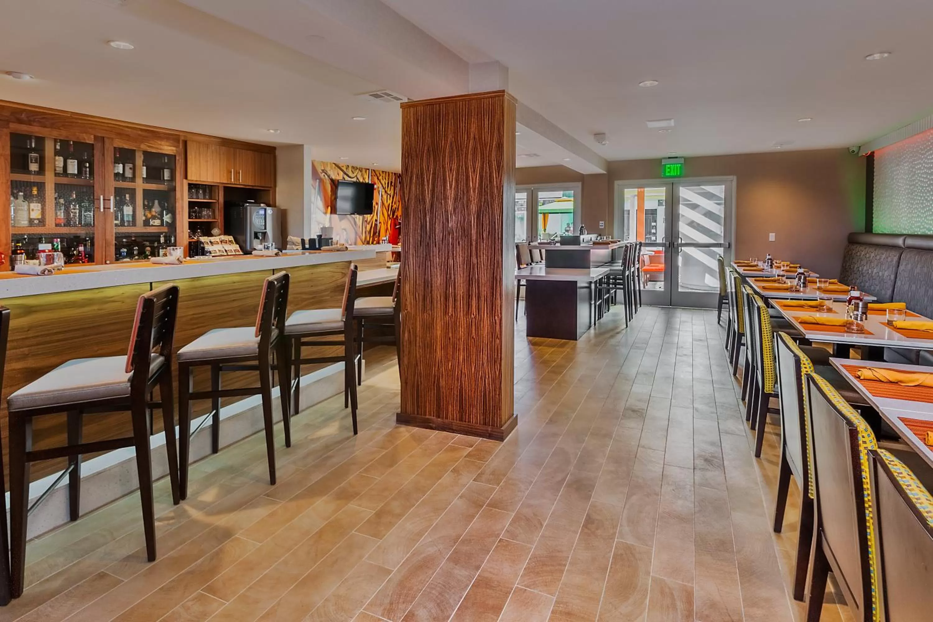 Restaurant/places to eat in Hotel Indigo Anaheim by IHG