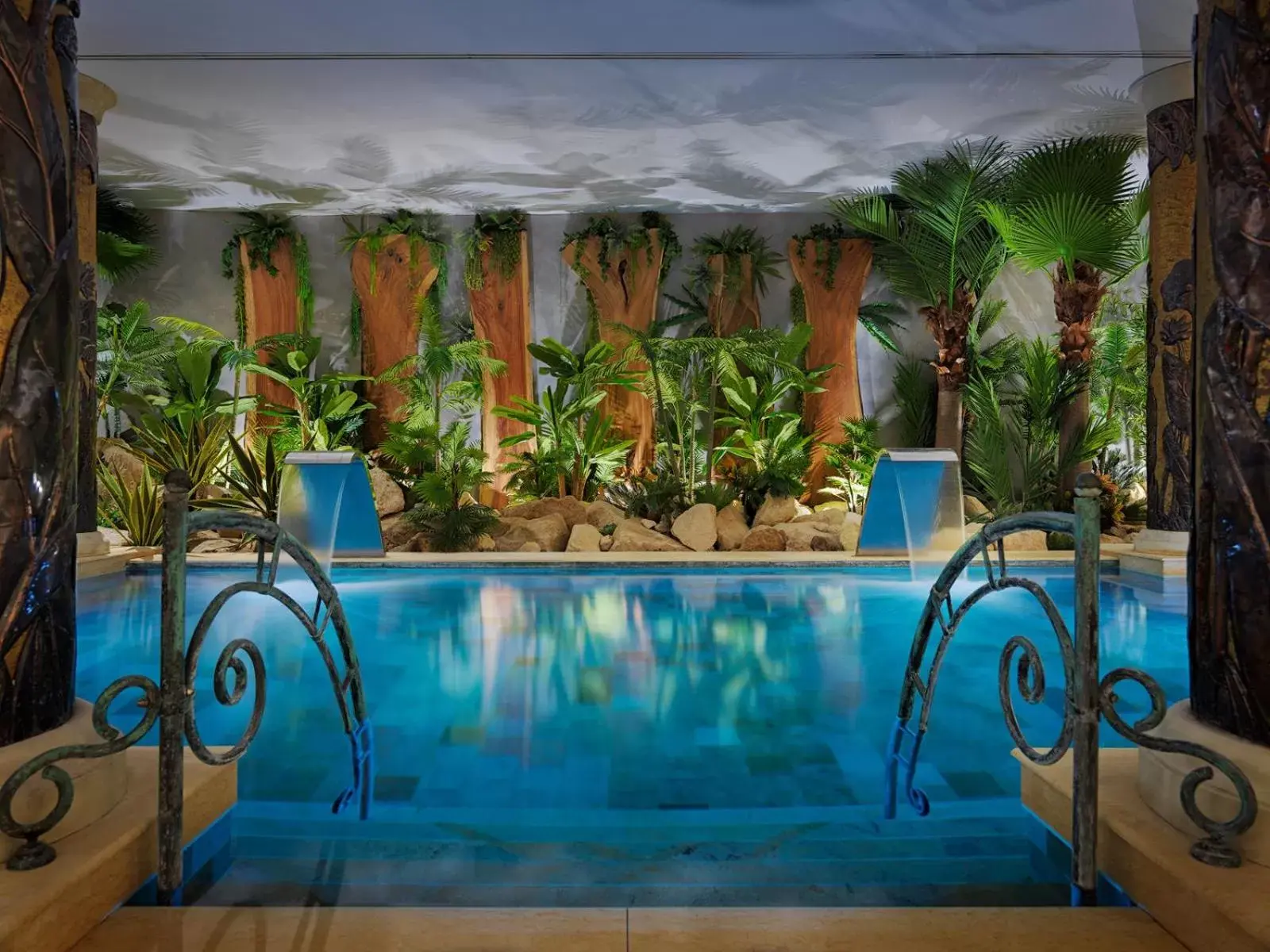 Spa and wellness centre/facilities, Swimming Pool in Royal River, Luxury Hotel - Adults Only