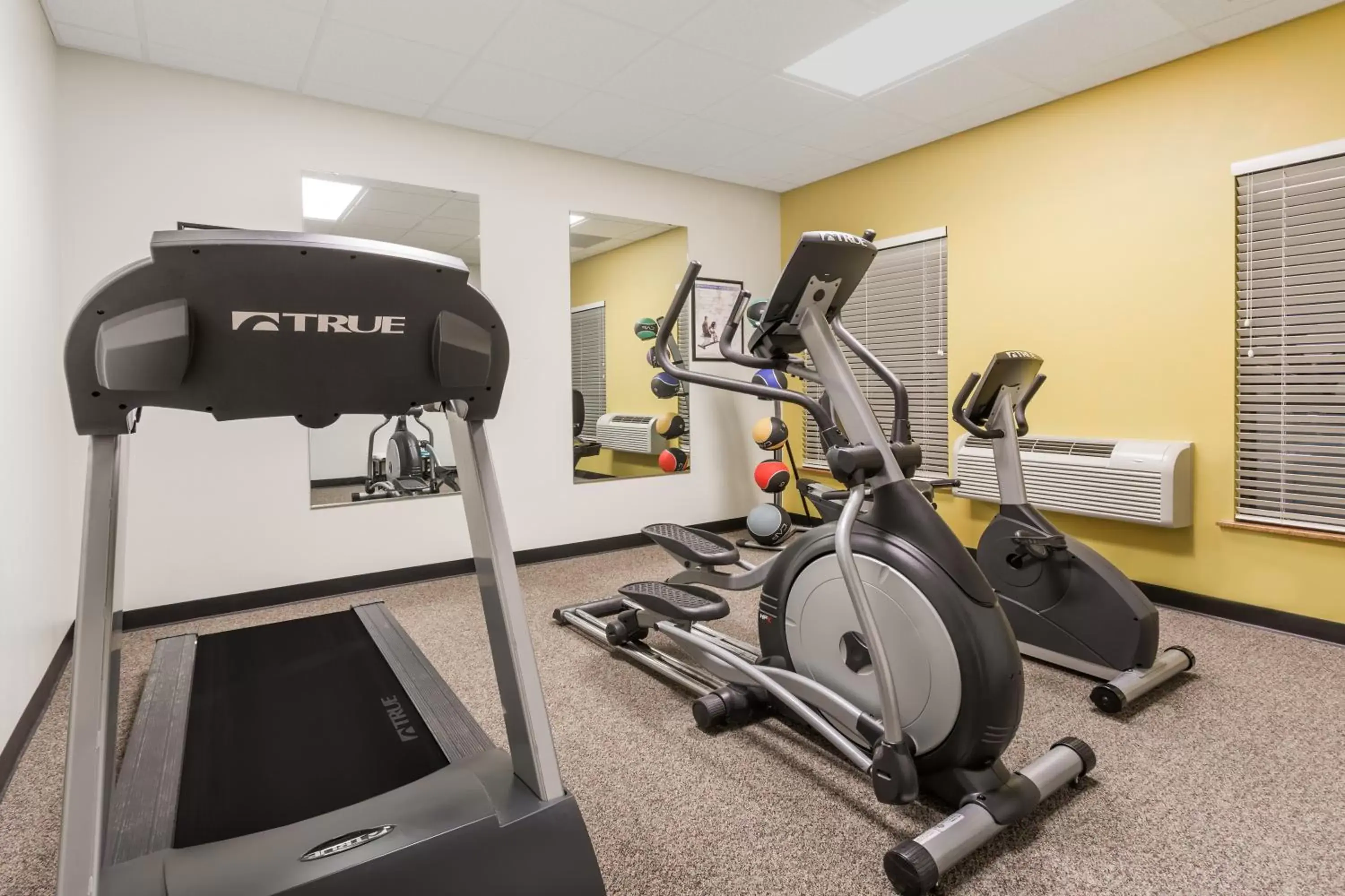 Fitness centre/facilities in Days Inn by Wyndham Sidney NE Fitness centre/facilities in Days Inn by Wyndham Sidney NE