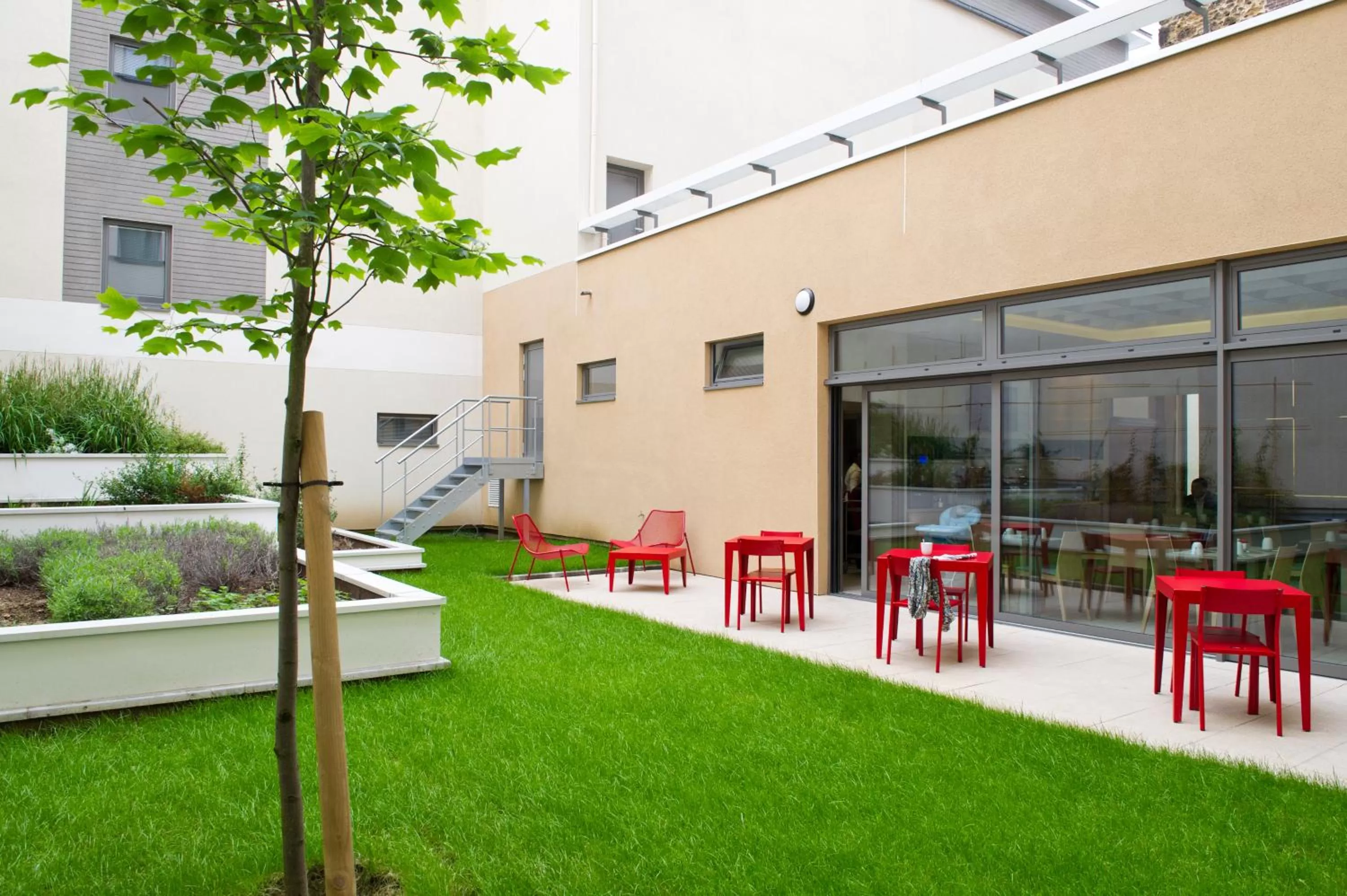 Facade/entrance in Aparthotel Adagio Paris Vincennes