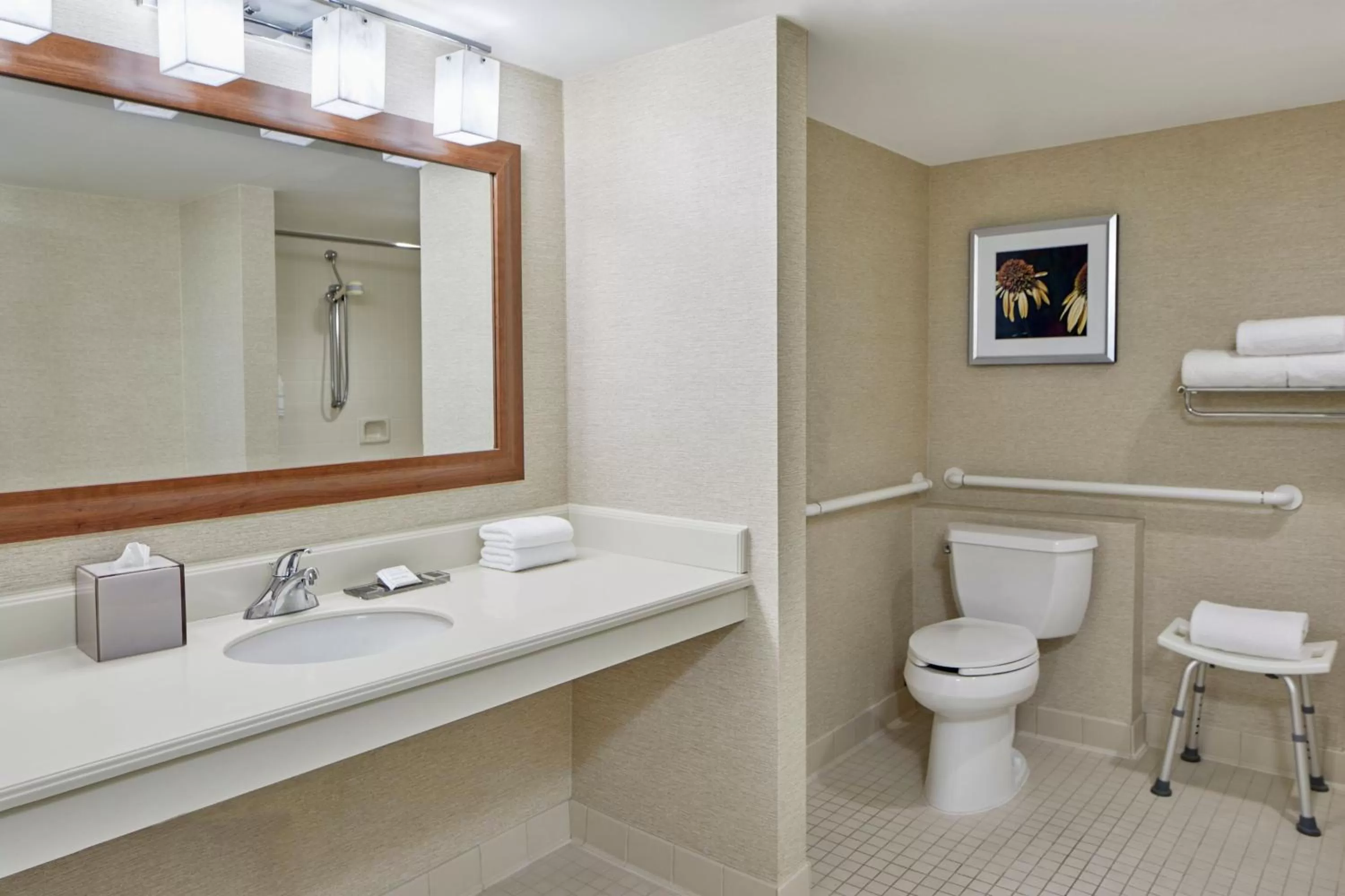 Bathroom in Atlanta Marriott Alpharetta