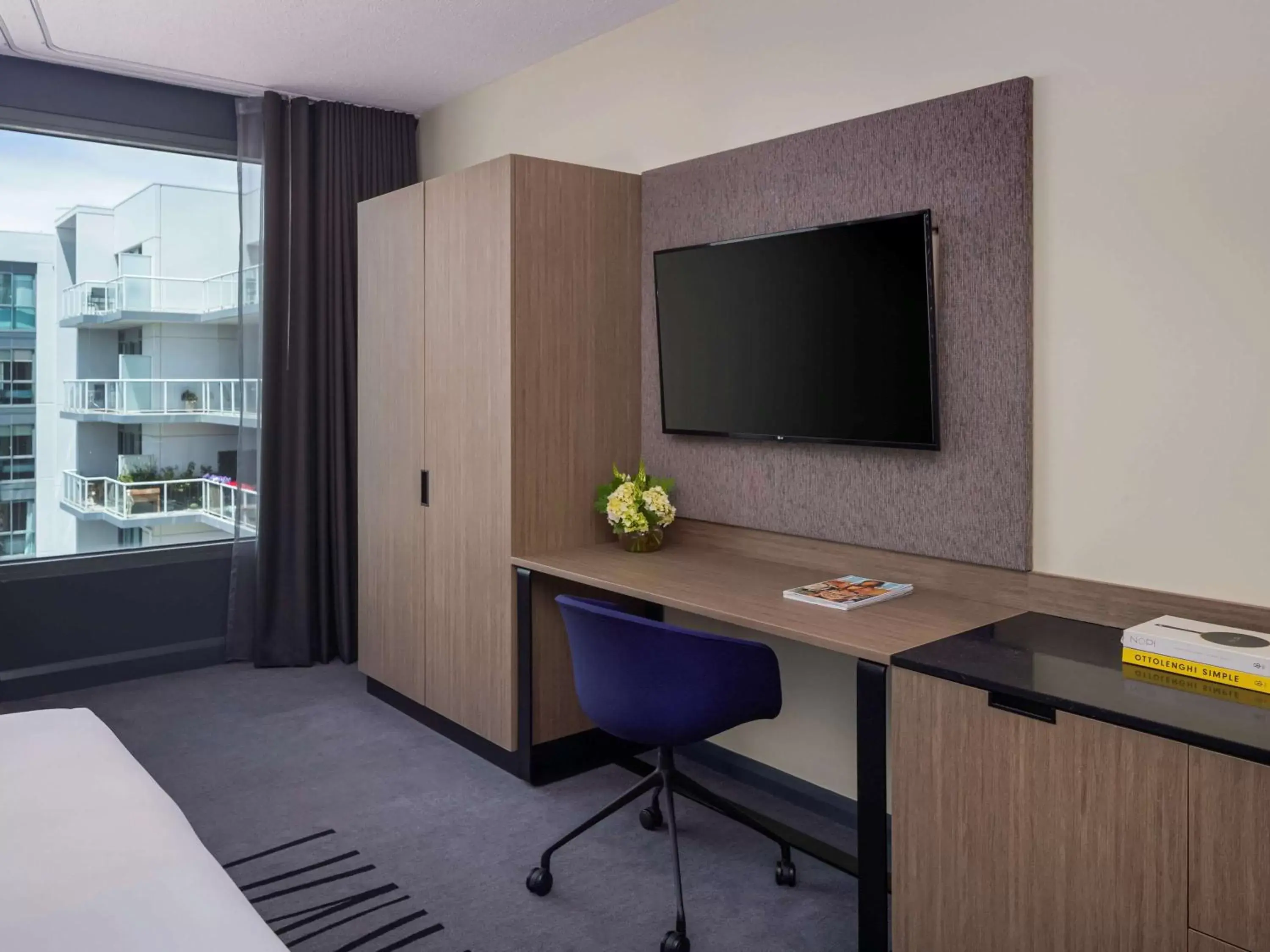 Photo of the whole room, TV/Entertainment Center in Novotel Geelong