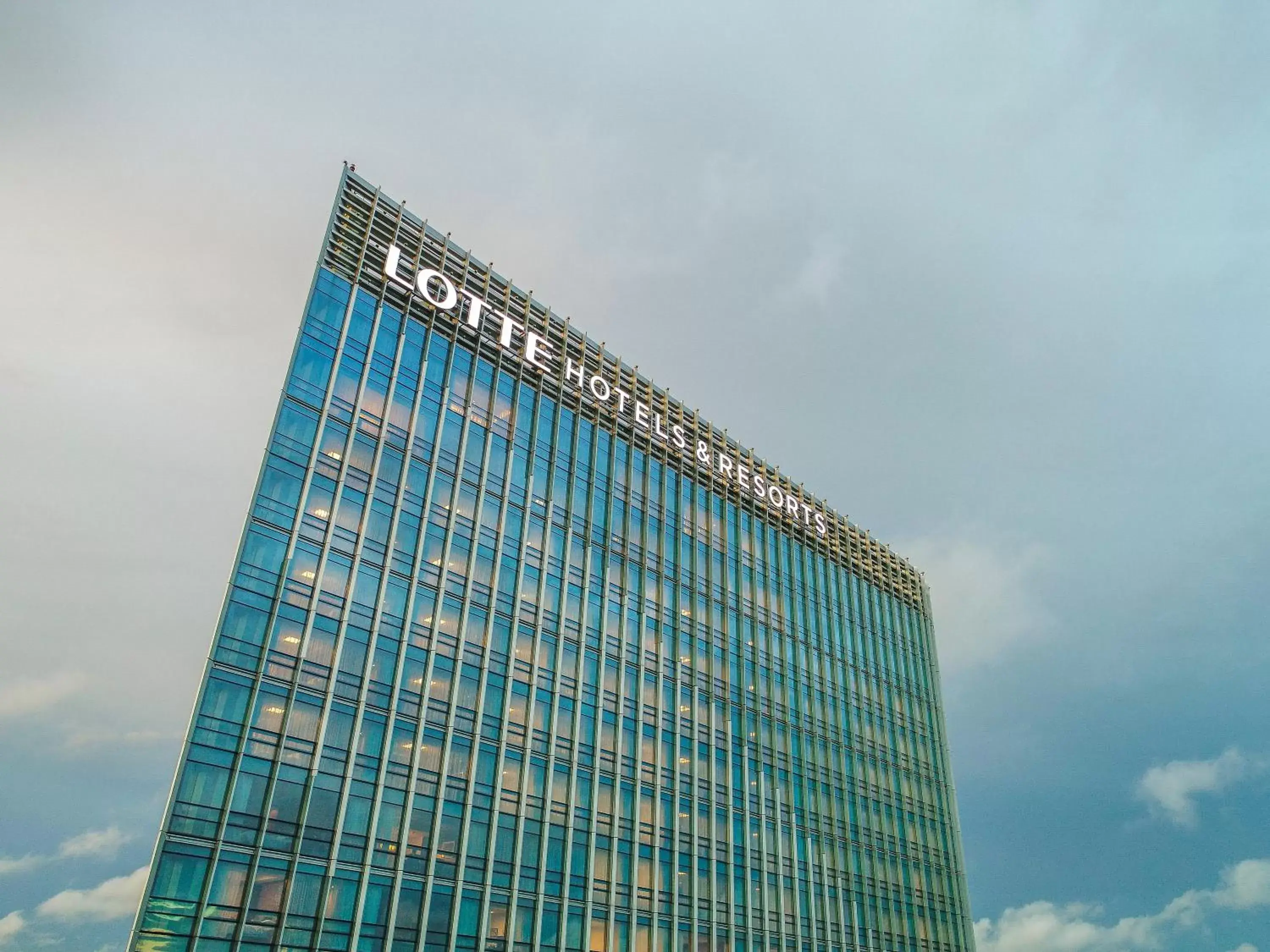 Property Building in LOTTE Hotel Yangon