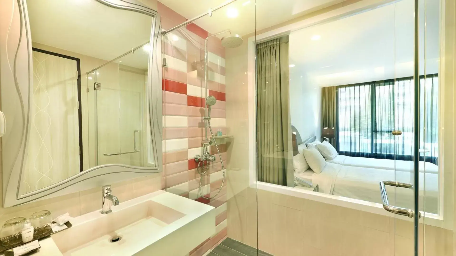 Bathroom in Le Tada Parkview Hotel - SHA Plus