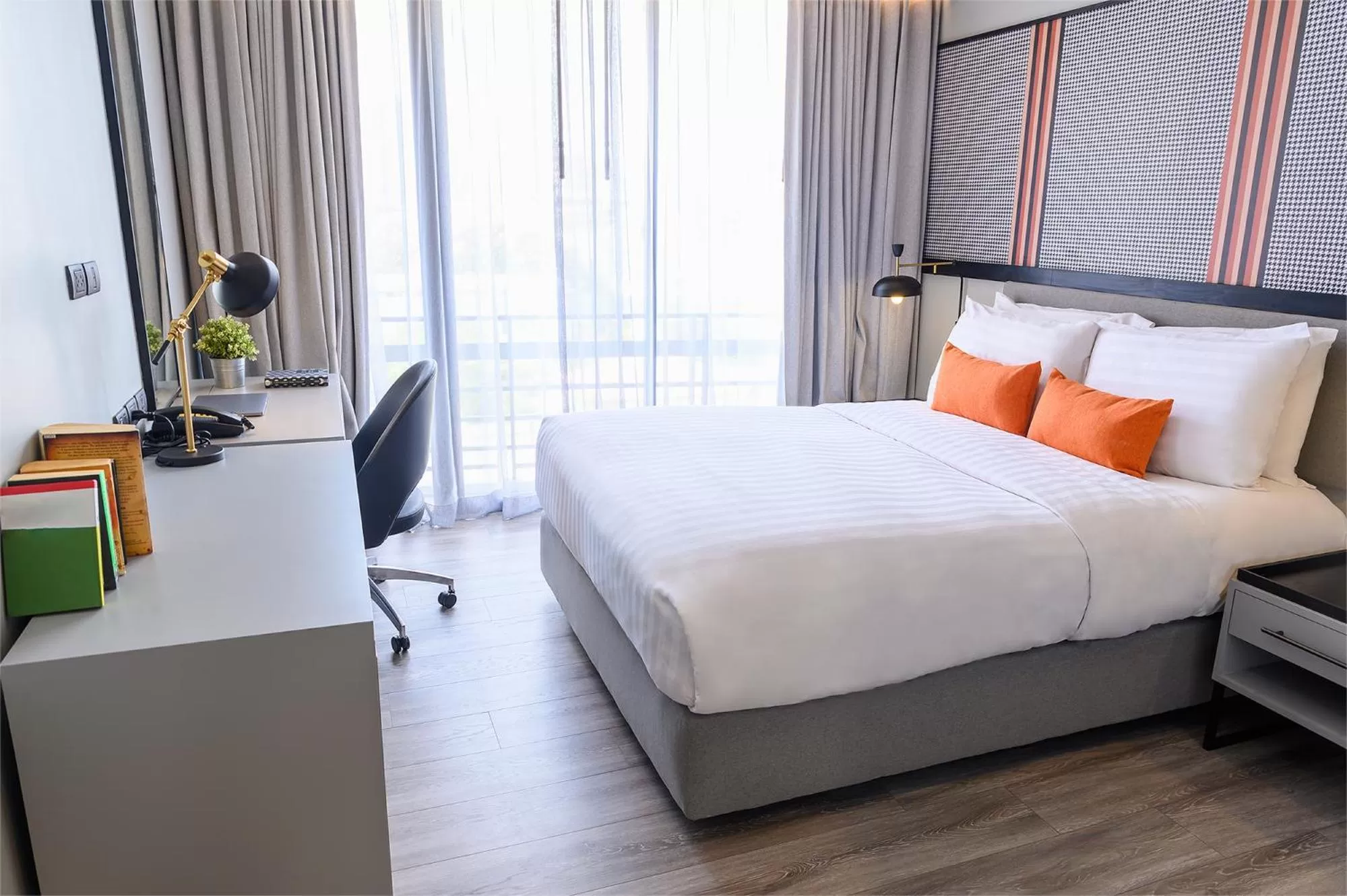 Bedroom, Bed in Oakwood Residence Sukhumvit Thonglor Bangkok