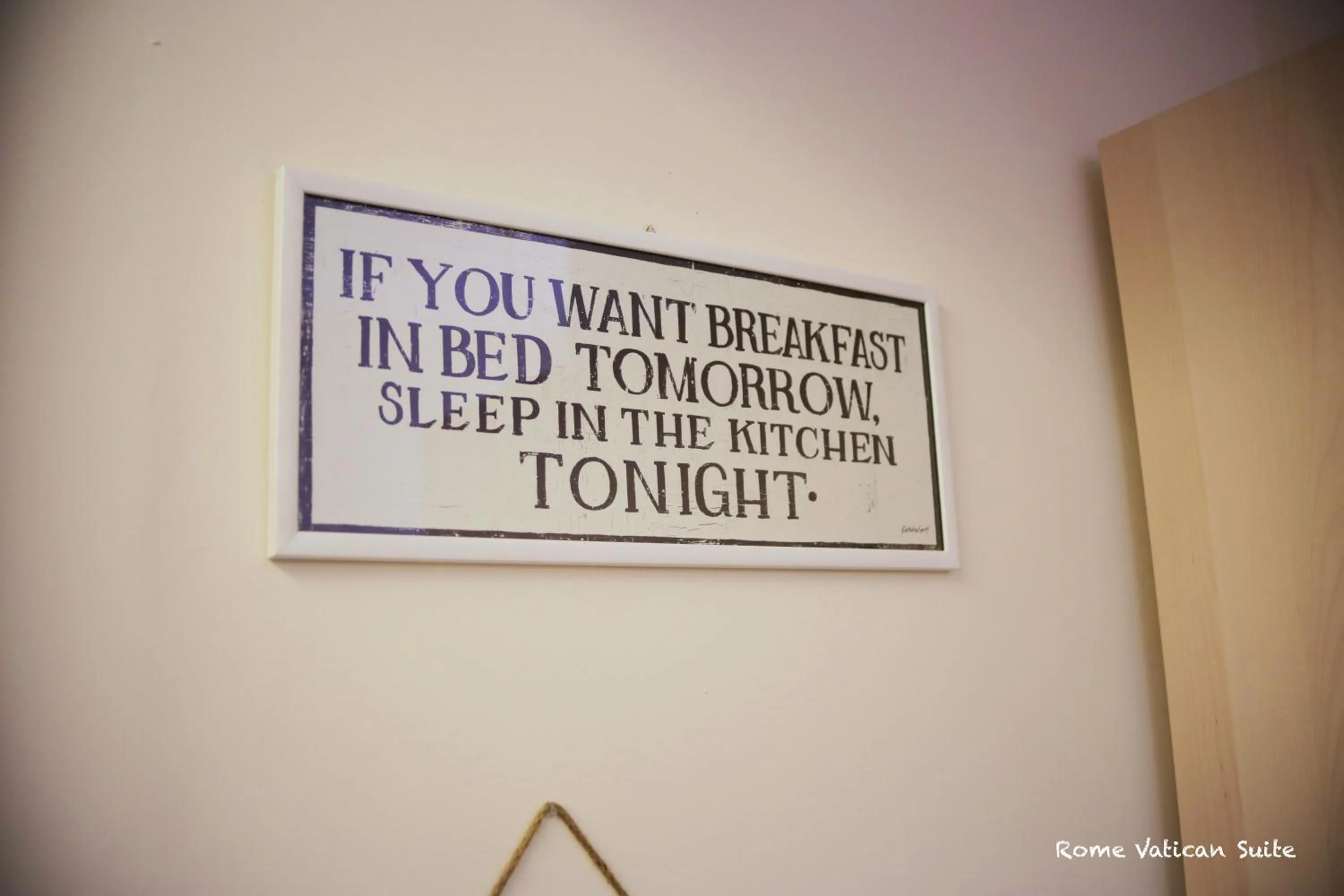 Decorative detail in Rome Vatican Suite