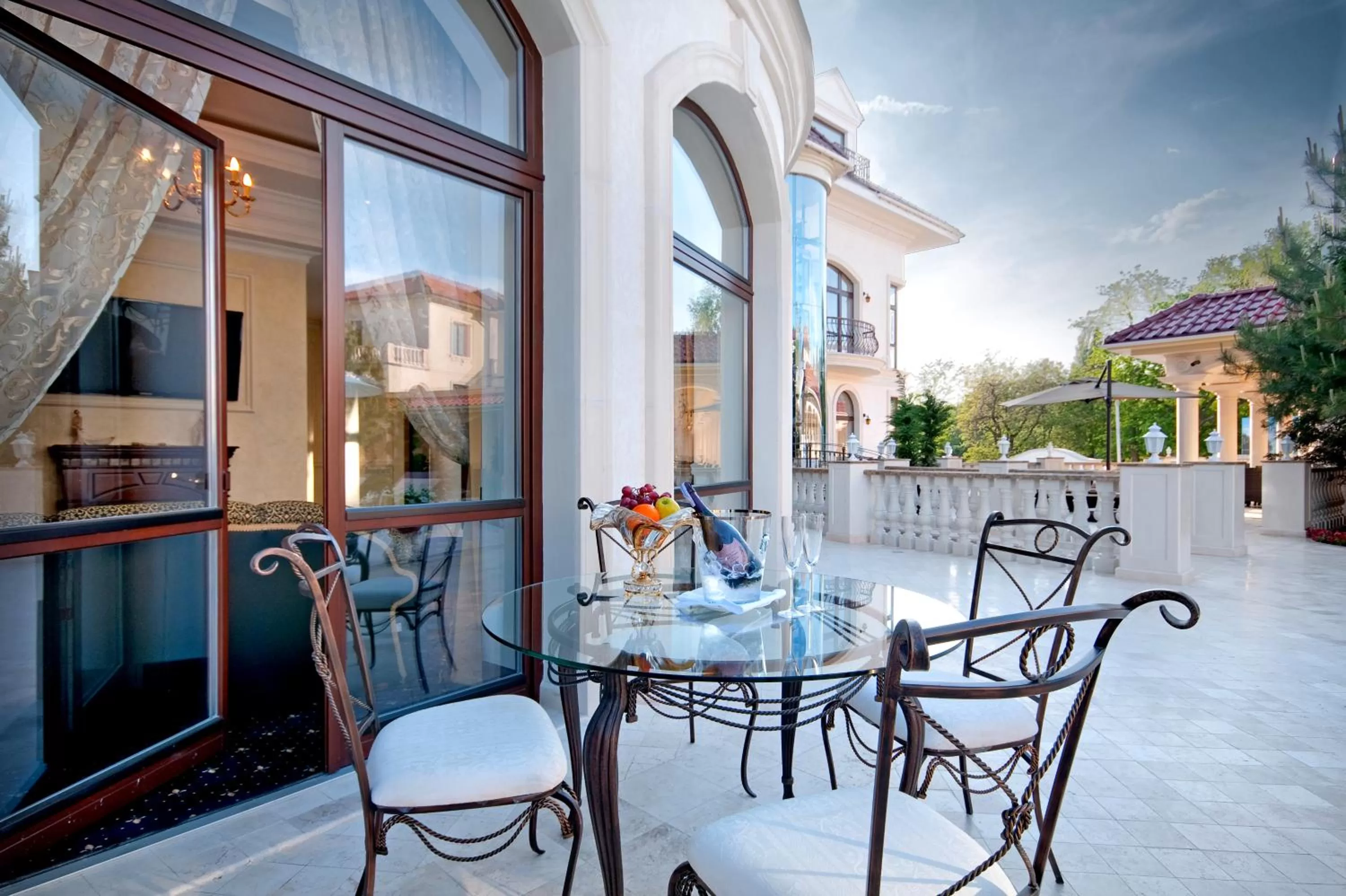 Patio in Villa Le Premier - Maestro