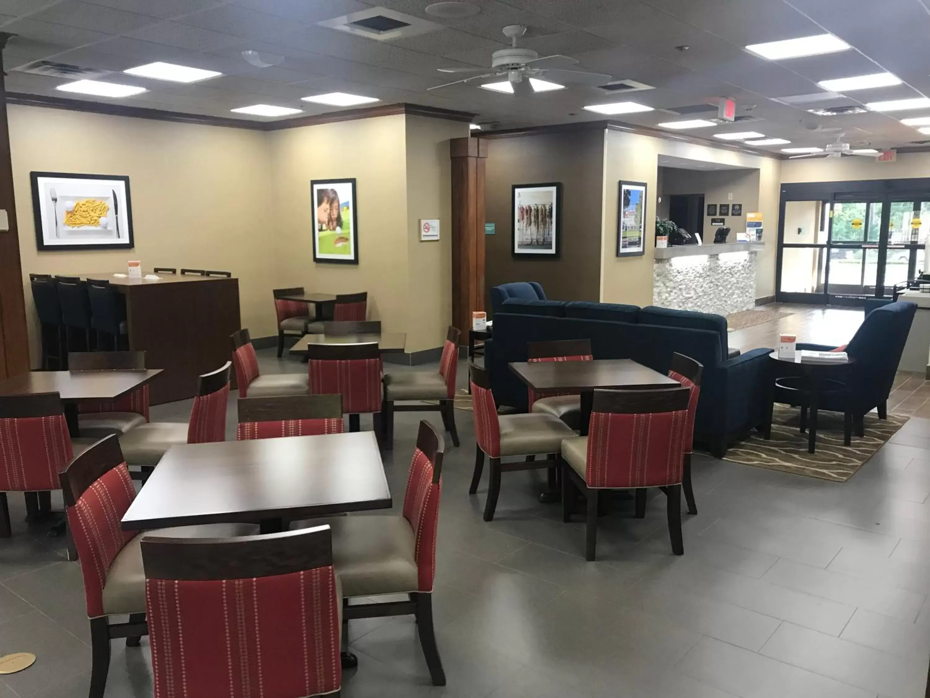 Restaurant/Places to Eat in Comfort Inn Pinehurst