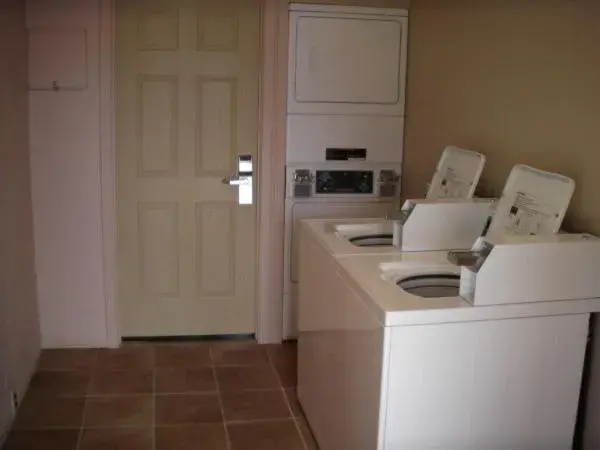 Other, Kitchen/Kitchenette in Wetherill Inn