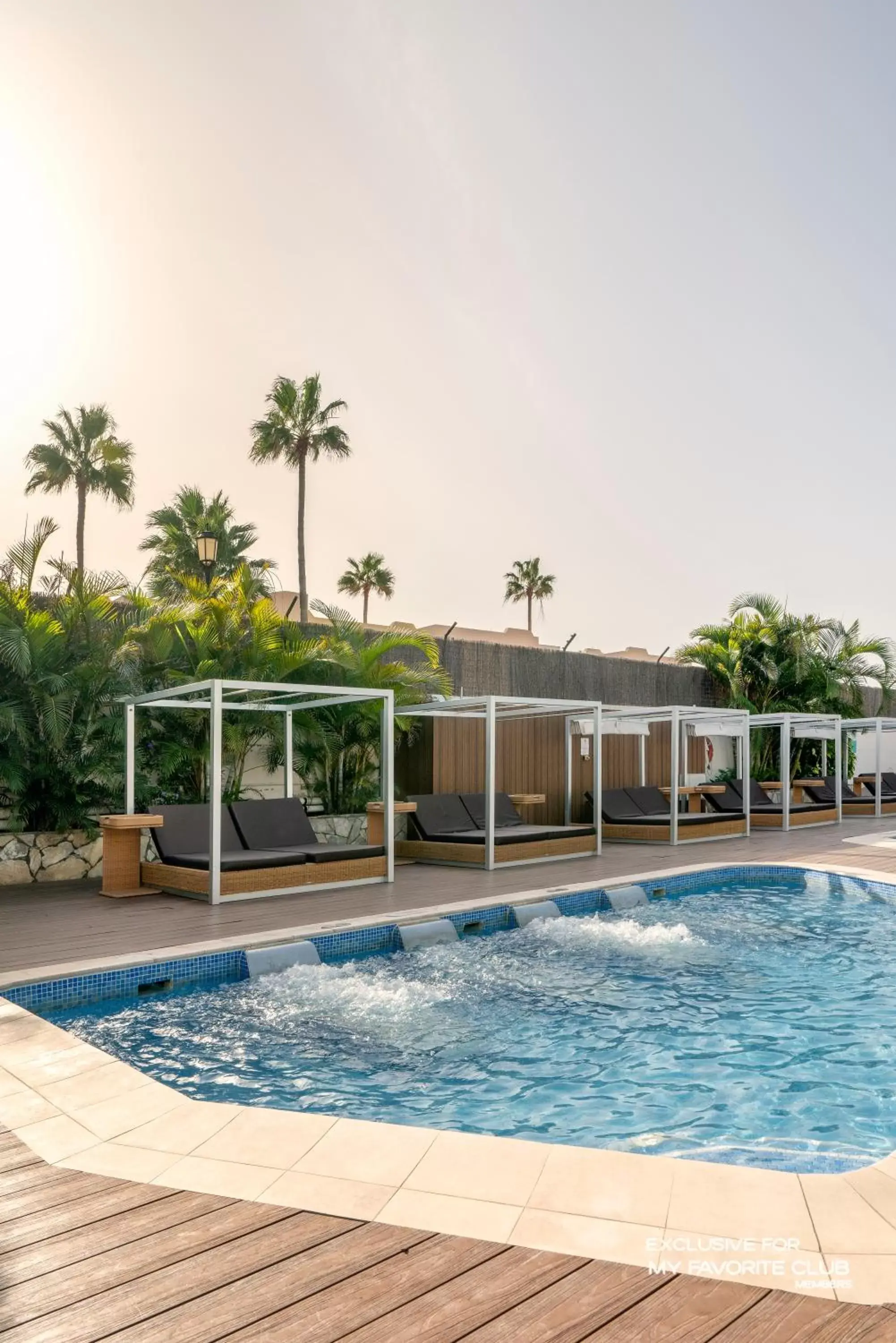 Swimming Pool in Alua Suites Fuerteventura - All Inclusive