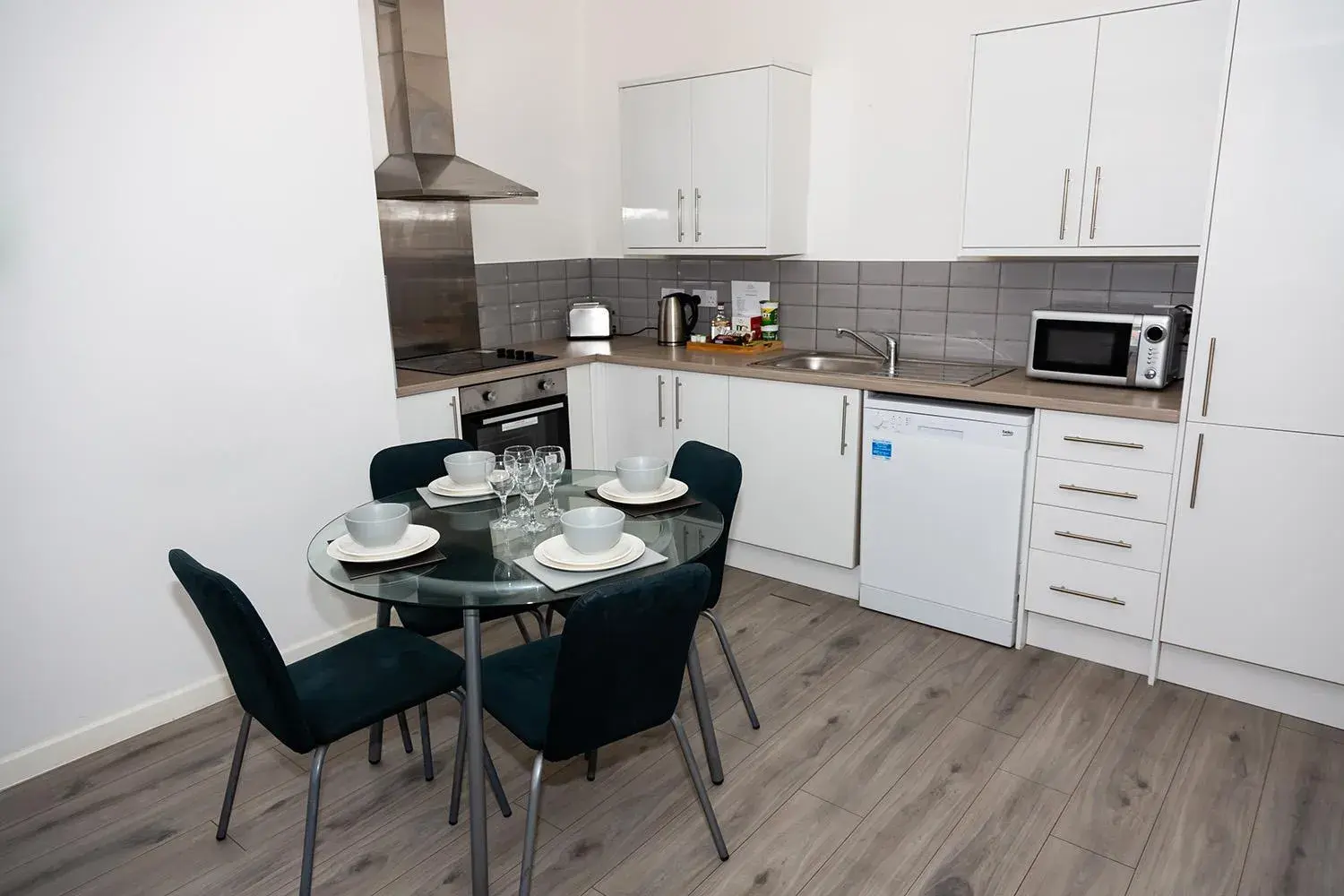 Kitchen or kitchenette in Alexander Apartments Powdene House