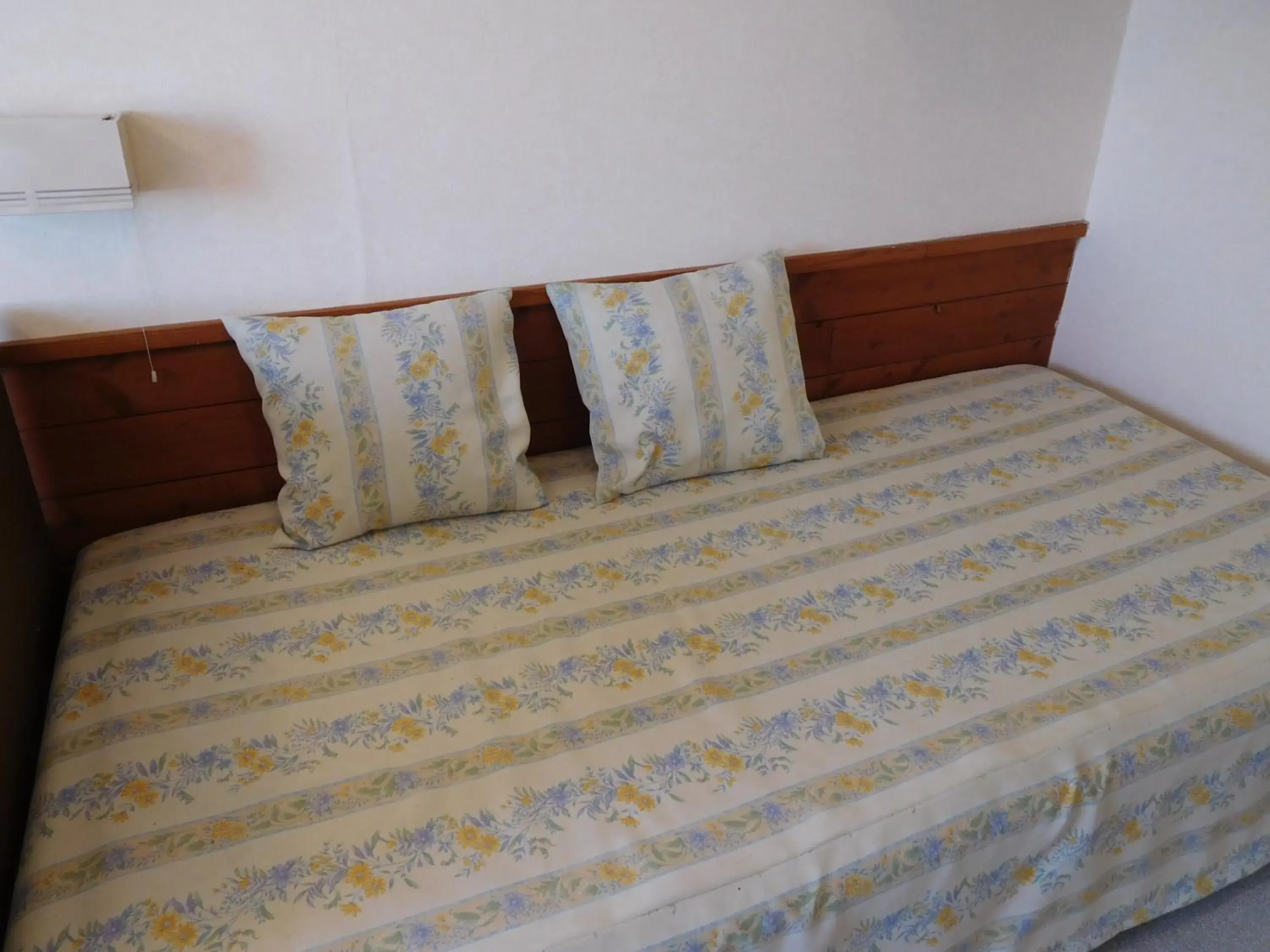 Bed in Madarao Elm Pension