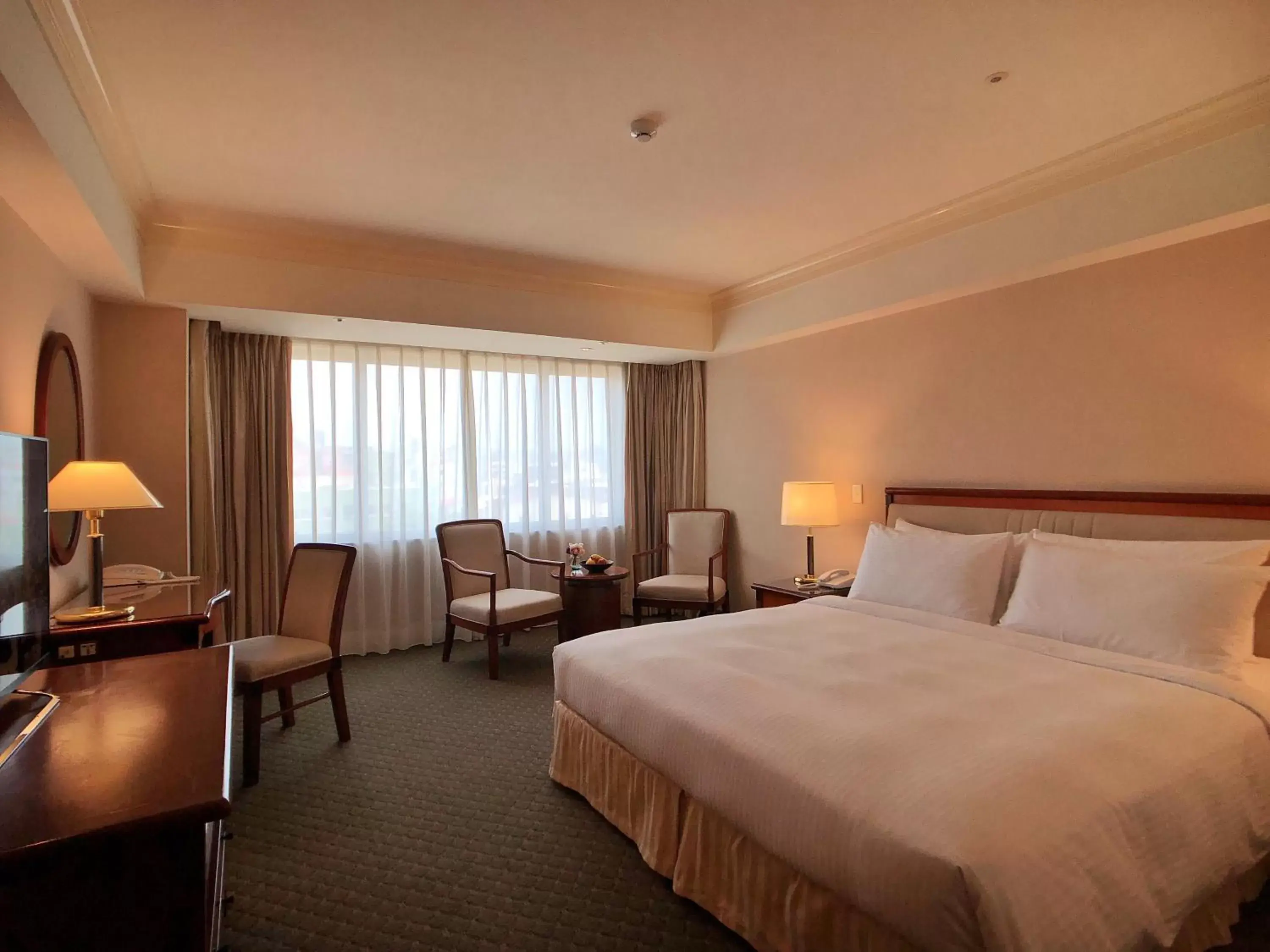 Photo of the whole room, Bed in Evergreen Laurel Hotel - Taichung