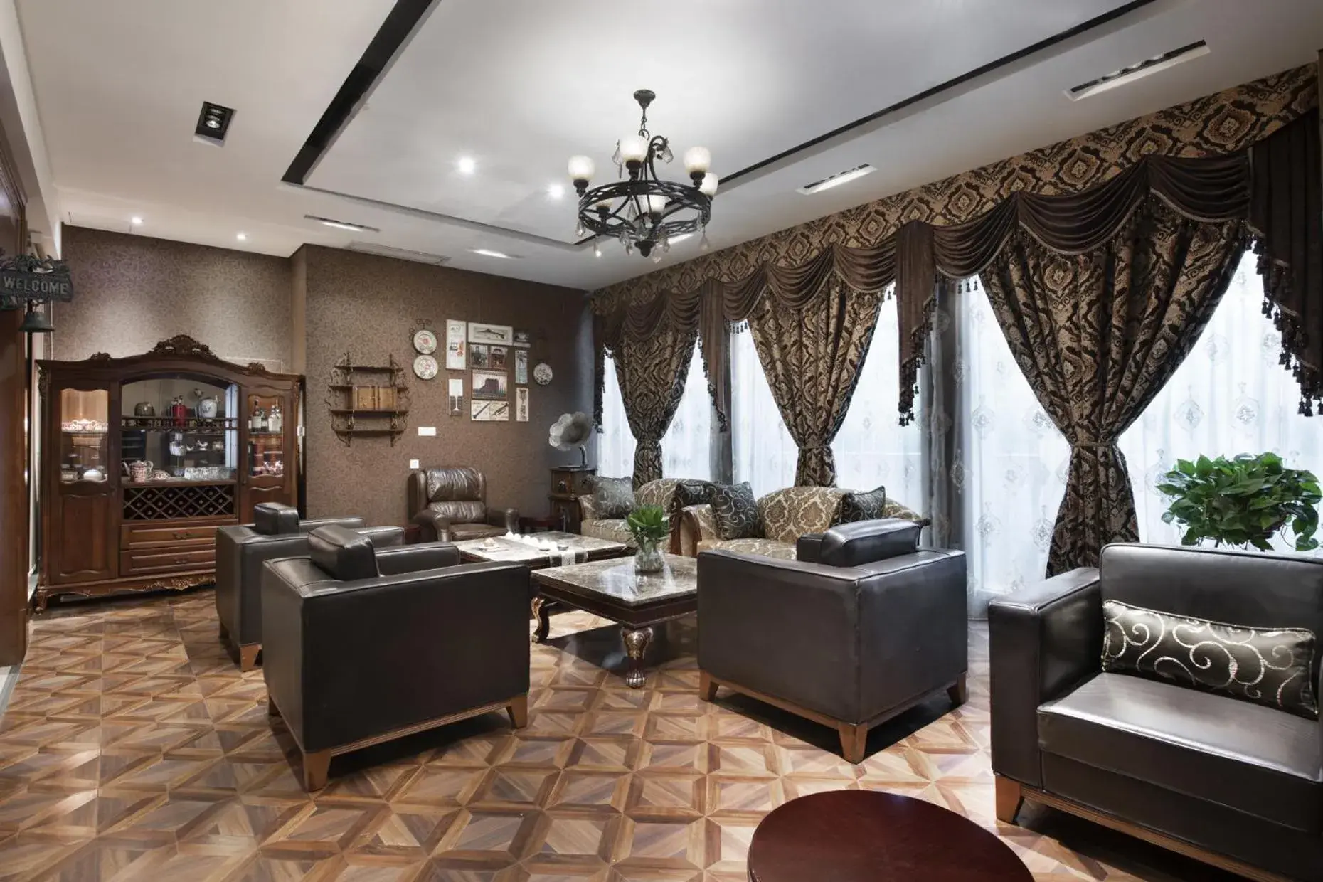 Restaurant/places to eat in Crowne Plaza Nanchang Riverside, an IHG Hotel Restaurant/places to eat in Crowne Plaza Nanchang Riverside, an IHG Hotel