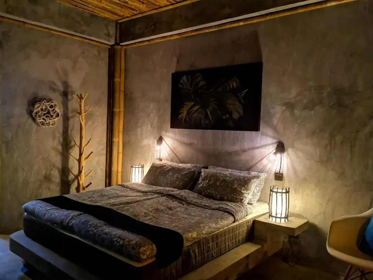 Night, Bed in The Lazy Lodge