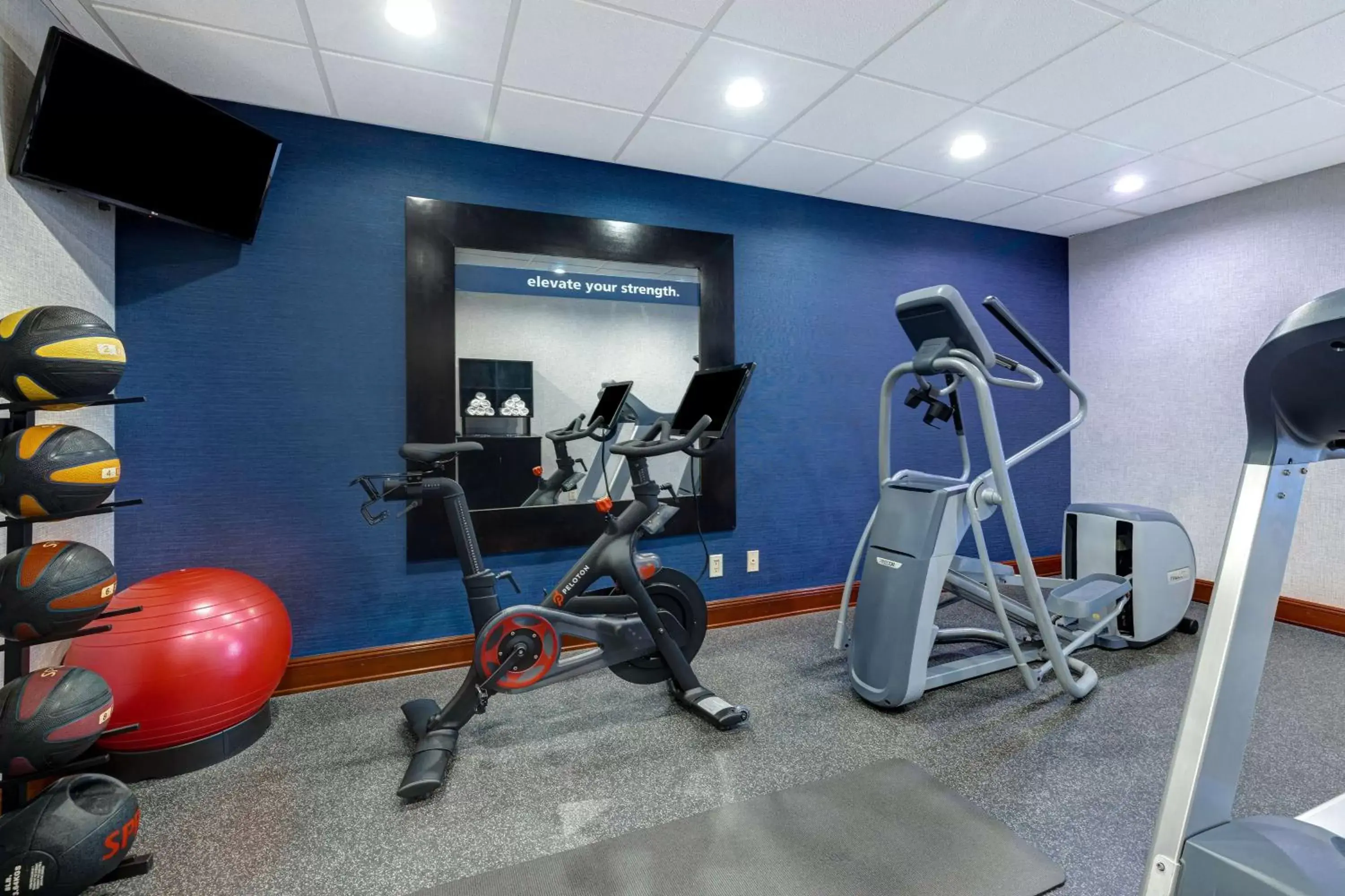 Fitness centre/facilities, Fitness Center/Facilities in Hampton Inn & Suites by Hilton in Hot Springs, Arkansas