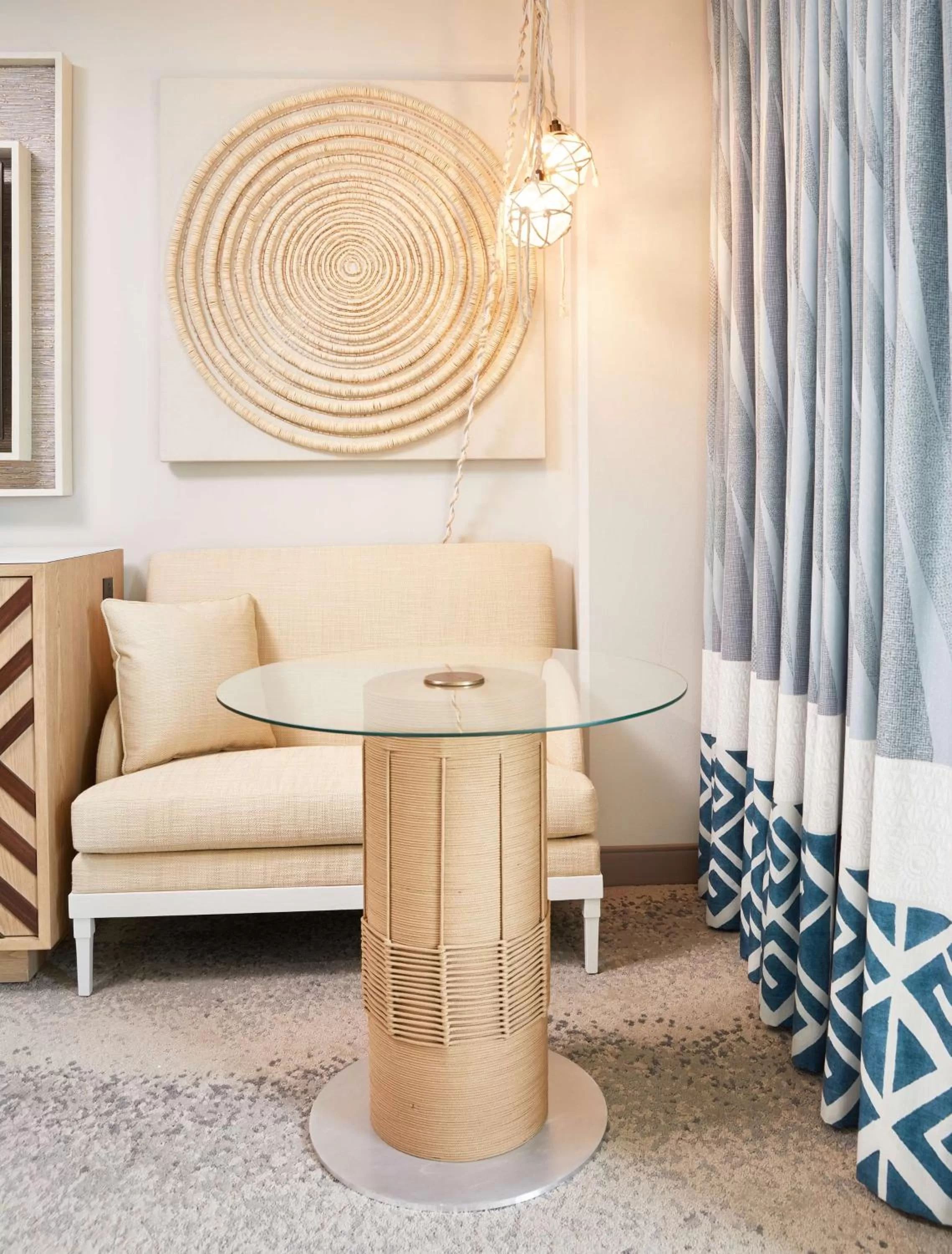 Bedroom in OUTRIGGER Waikiki Beachcomber Hotel