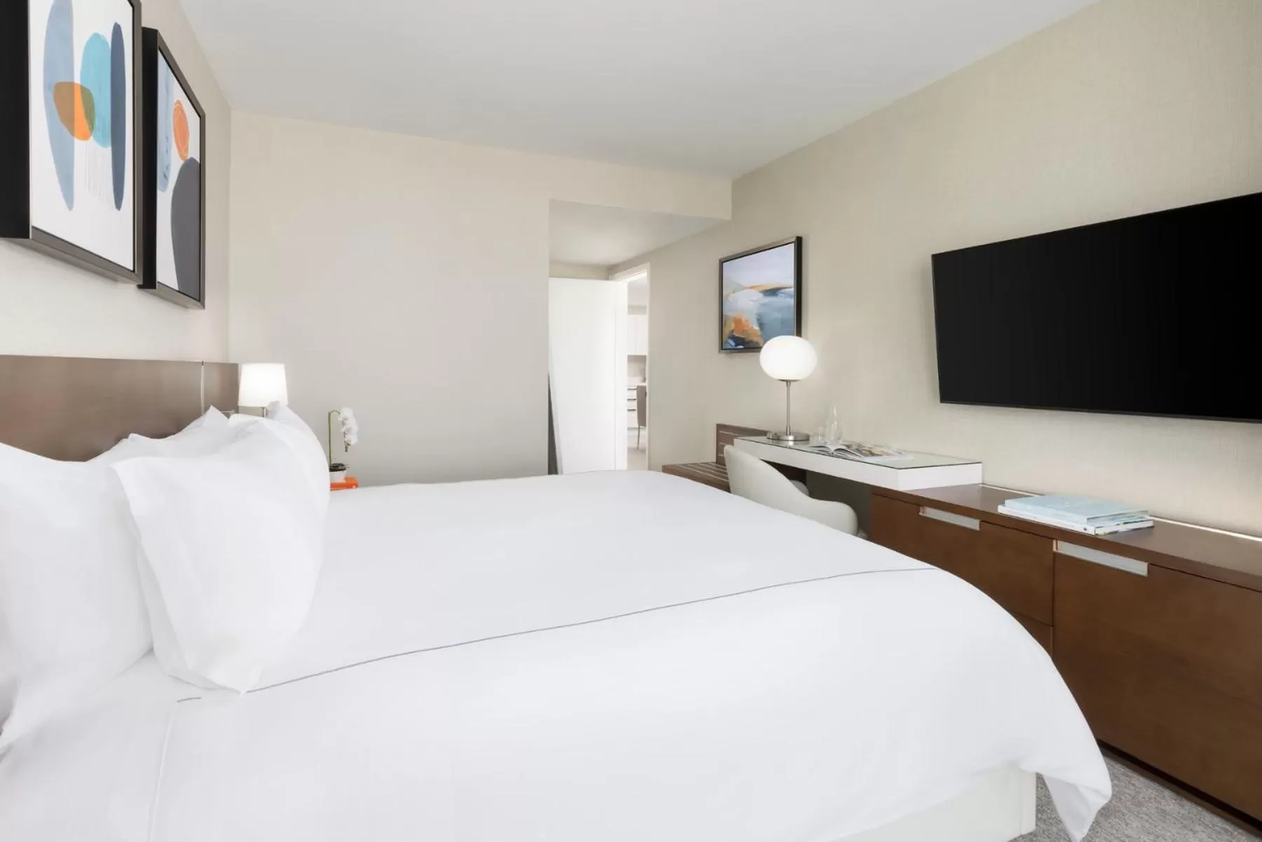 Bedroom, Bed in The Altair Bay Harbor Hotel