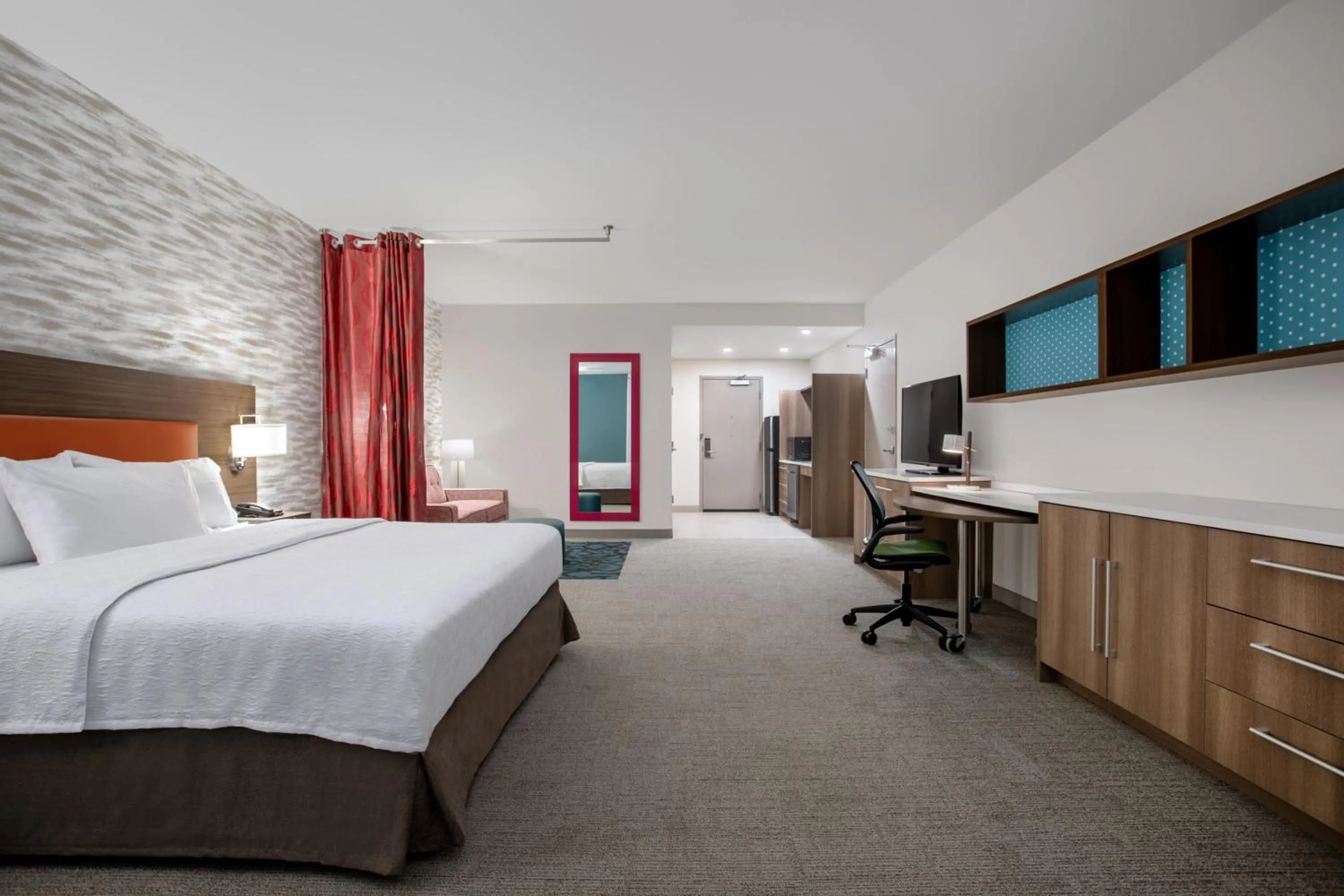 TV and multimedia, Bed in Home2 Suites By Hilton Calhoun